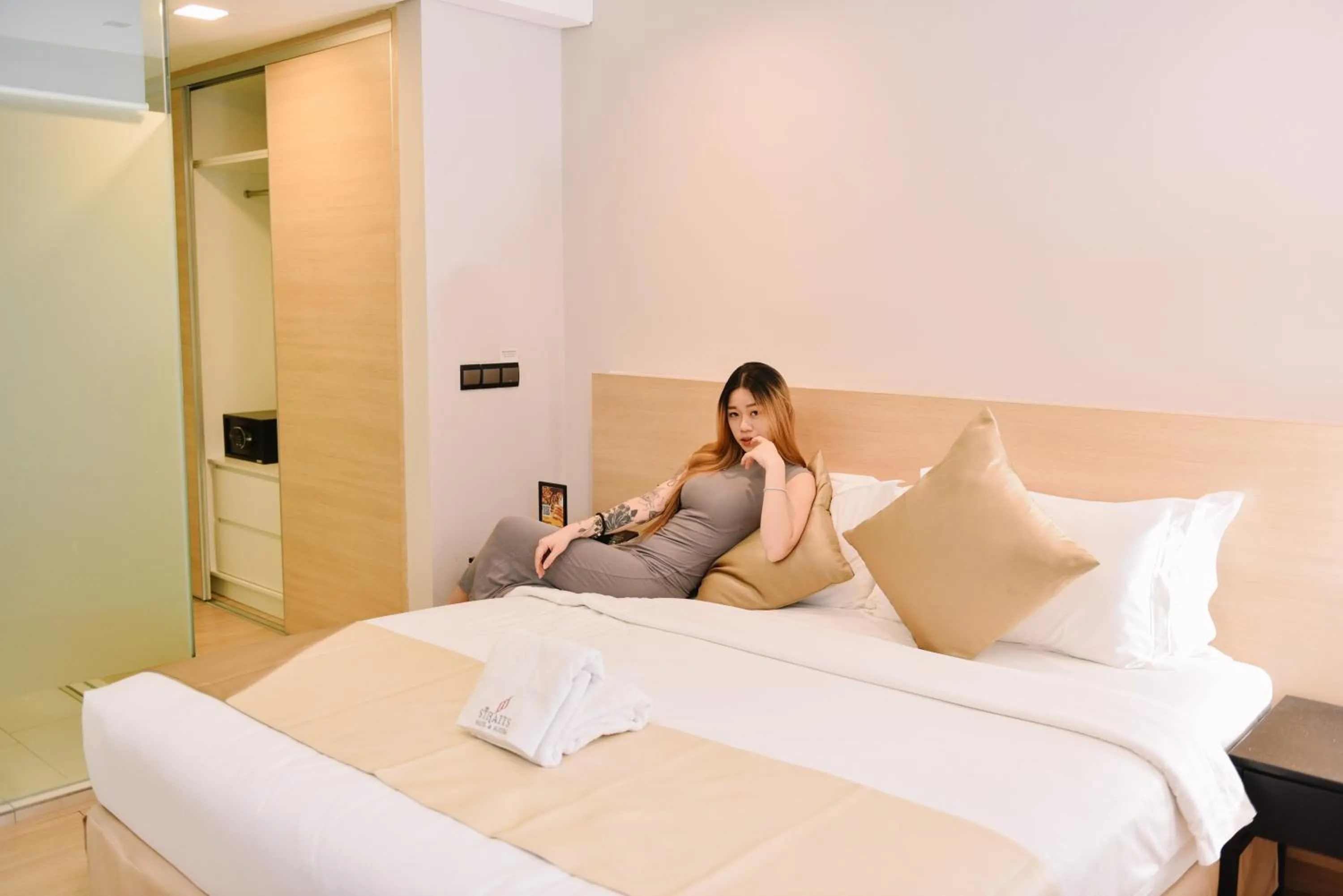 Bed in ASIA MELAKA HOTEL managed by The Straits Hotel & Suites 马六甲亚逸酒店