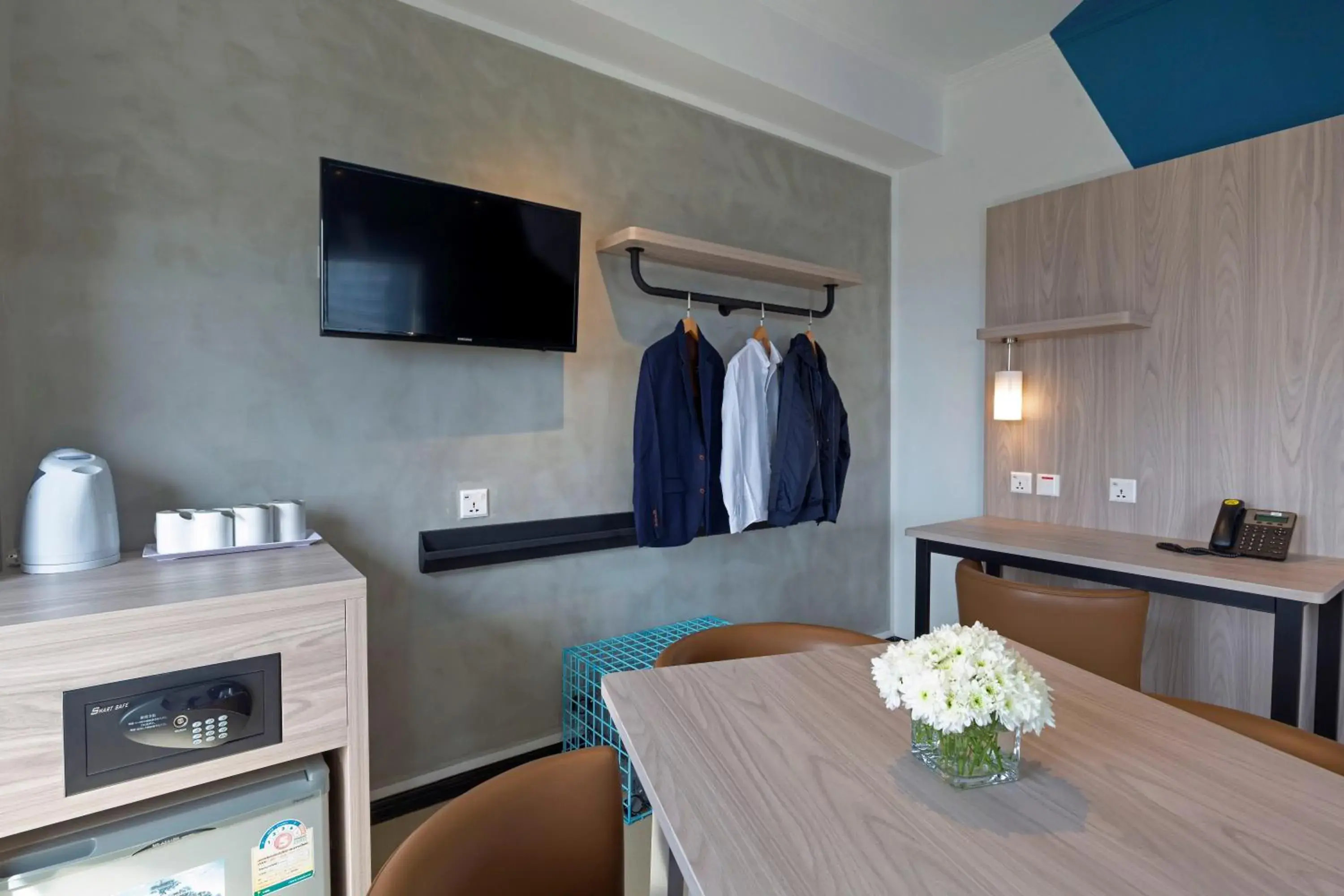 Family Room with One Double Bed and Two Single Beds in ibis budget Phnom Penh Riverside Family Room with One Double Bed and Two Single Beds in ibis budget Phnom Penh Riverside