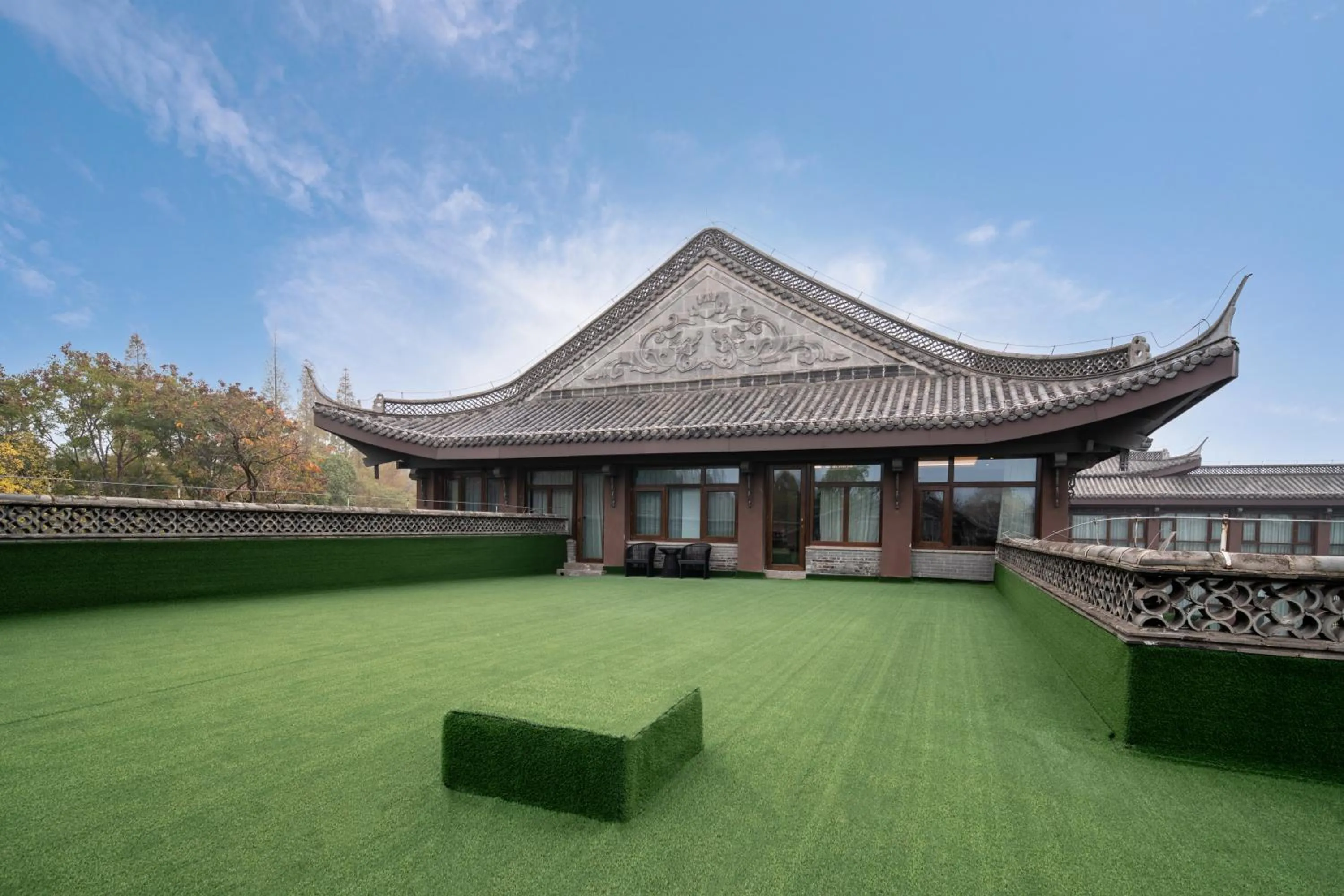 Suite with Garden View in Yangzhou Seclusive Life Hot Spring Resort