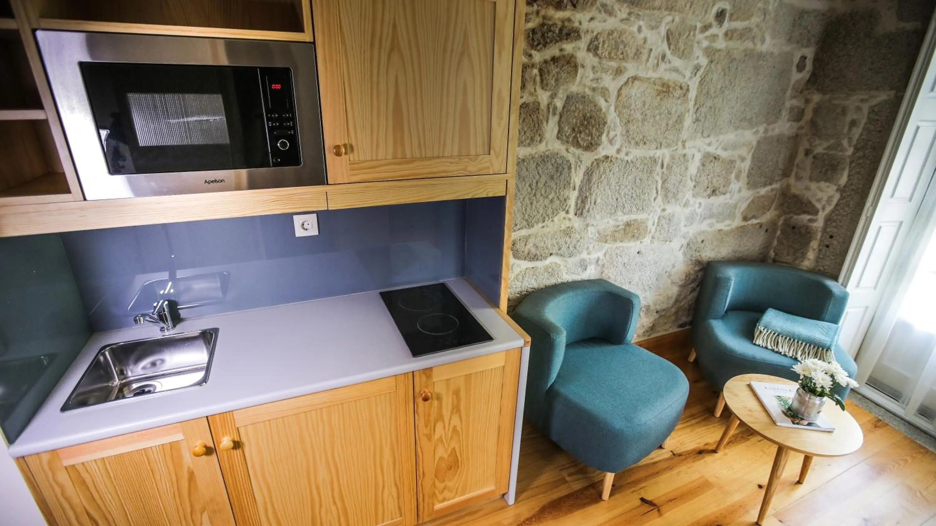 Kitchen or kitchenette in My Ribeira Guest House