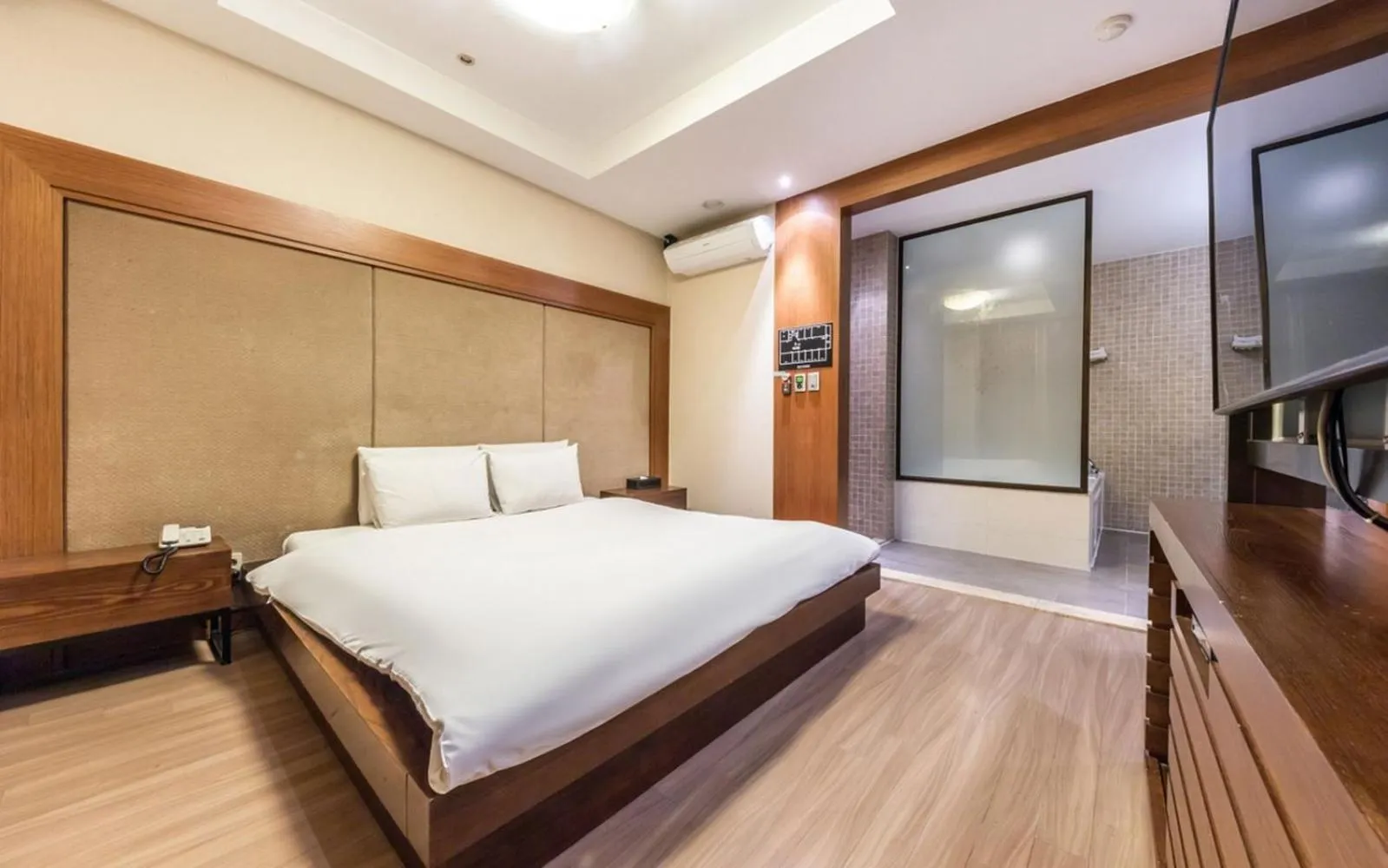 Bed in Nowon Ritz Hotel