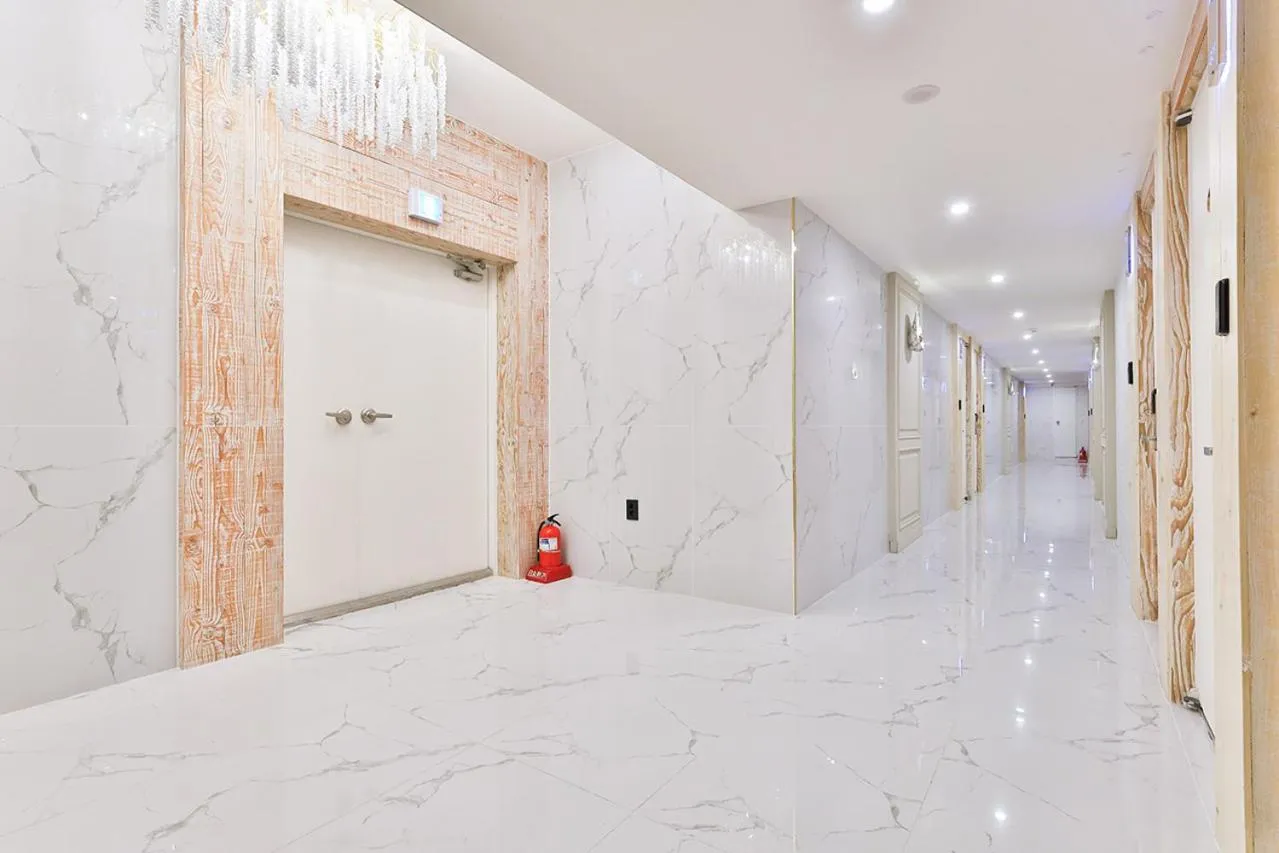 Area and facilities in February, Riverside Hotel Gyeongsan