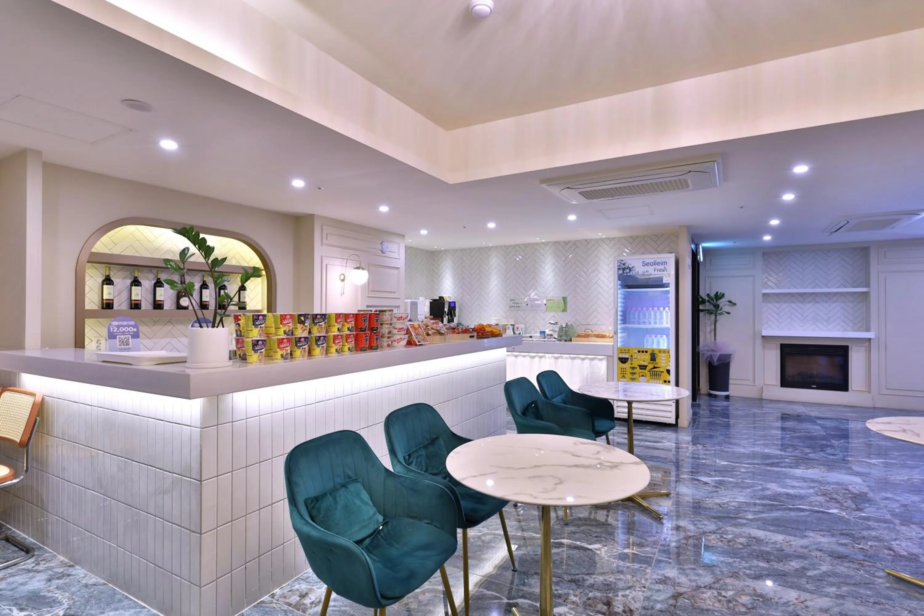 Lobby or reception in 2월 호텔 리버사이드 경산점