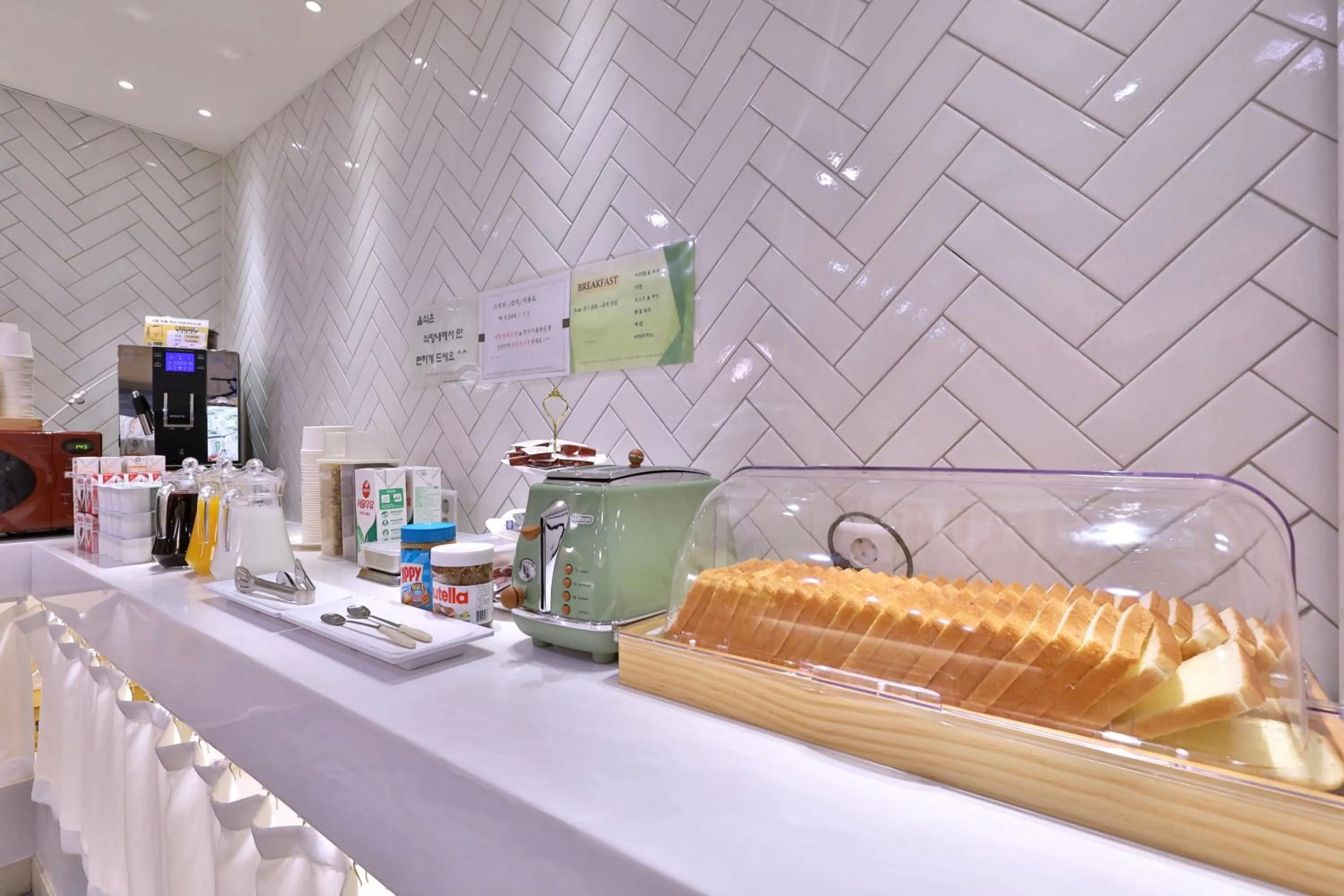 Lobby or reception in 2월 호텔 리버사이드 경산점