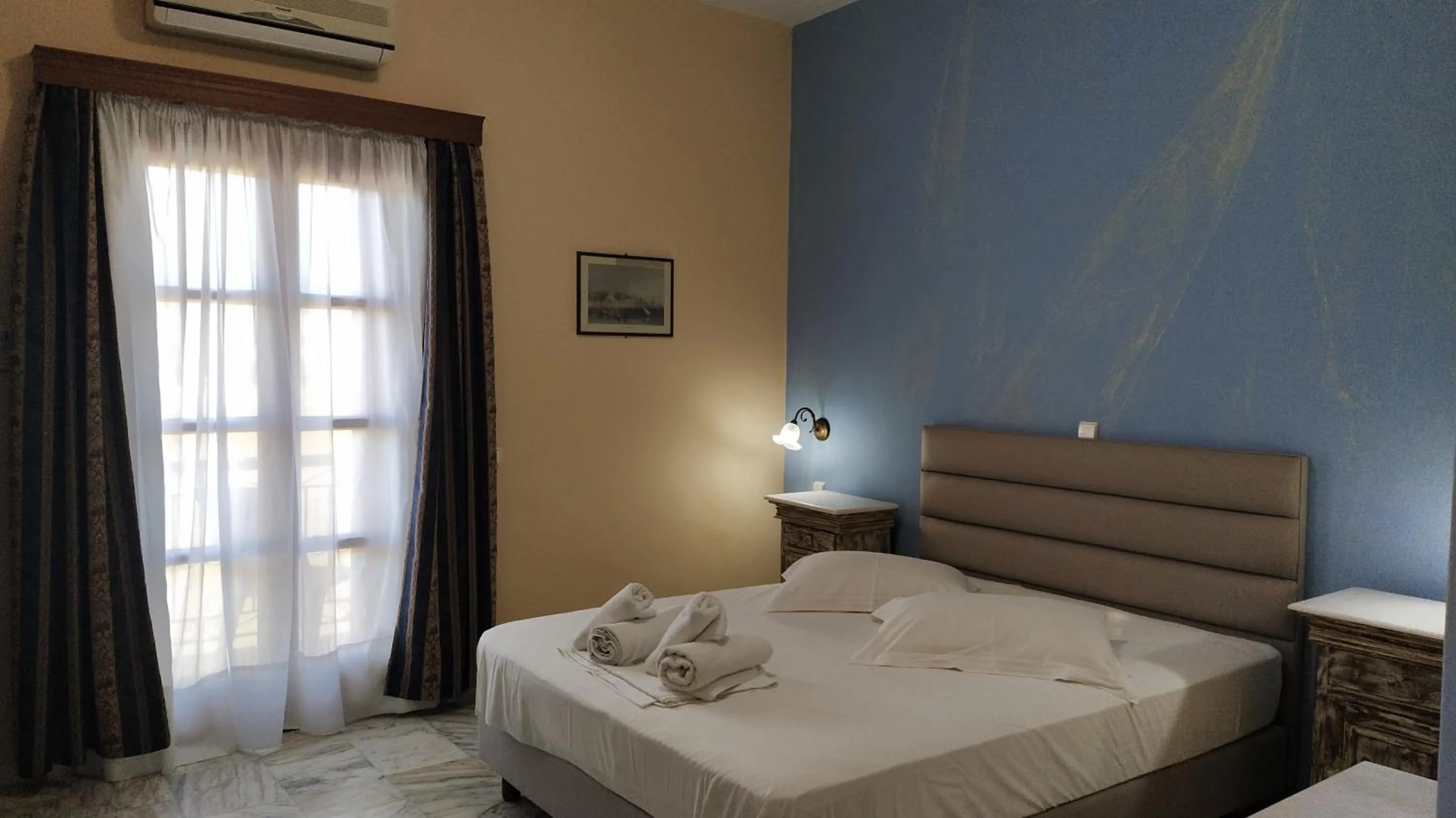 Bed in Vaporia