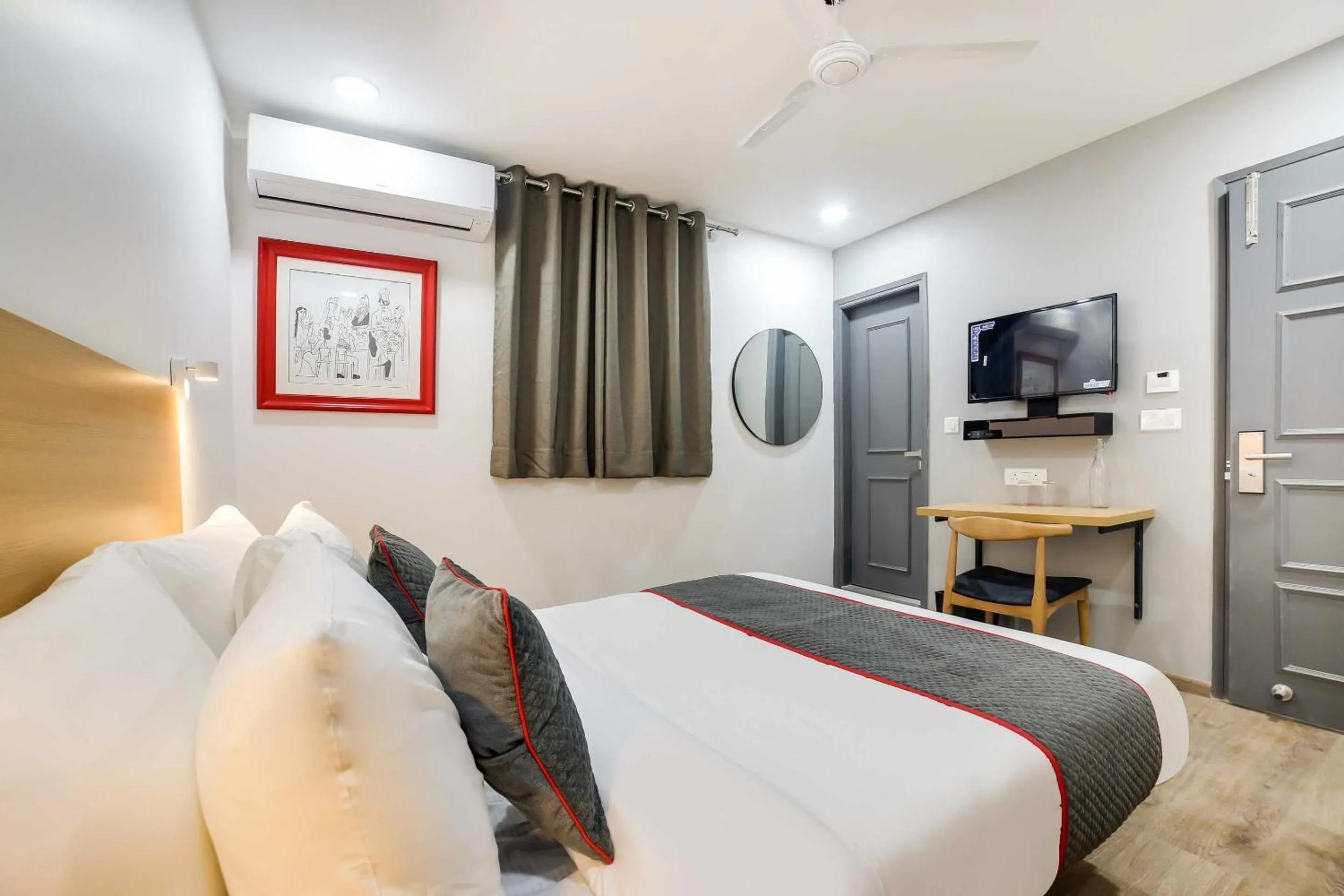 Bedroom, Bed in Collection O GGS Indraprastha University