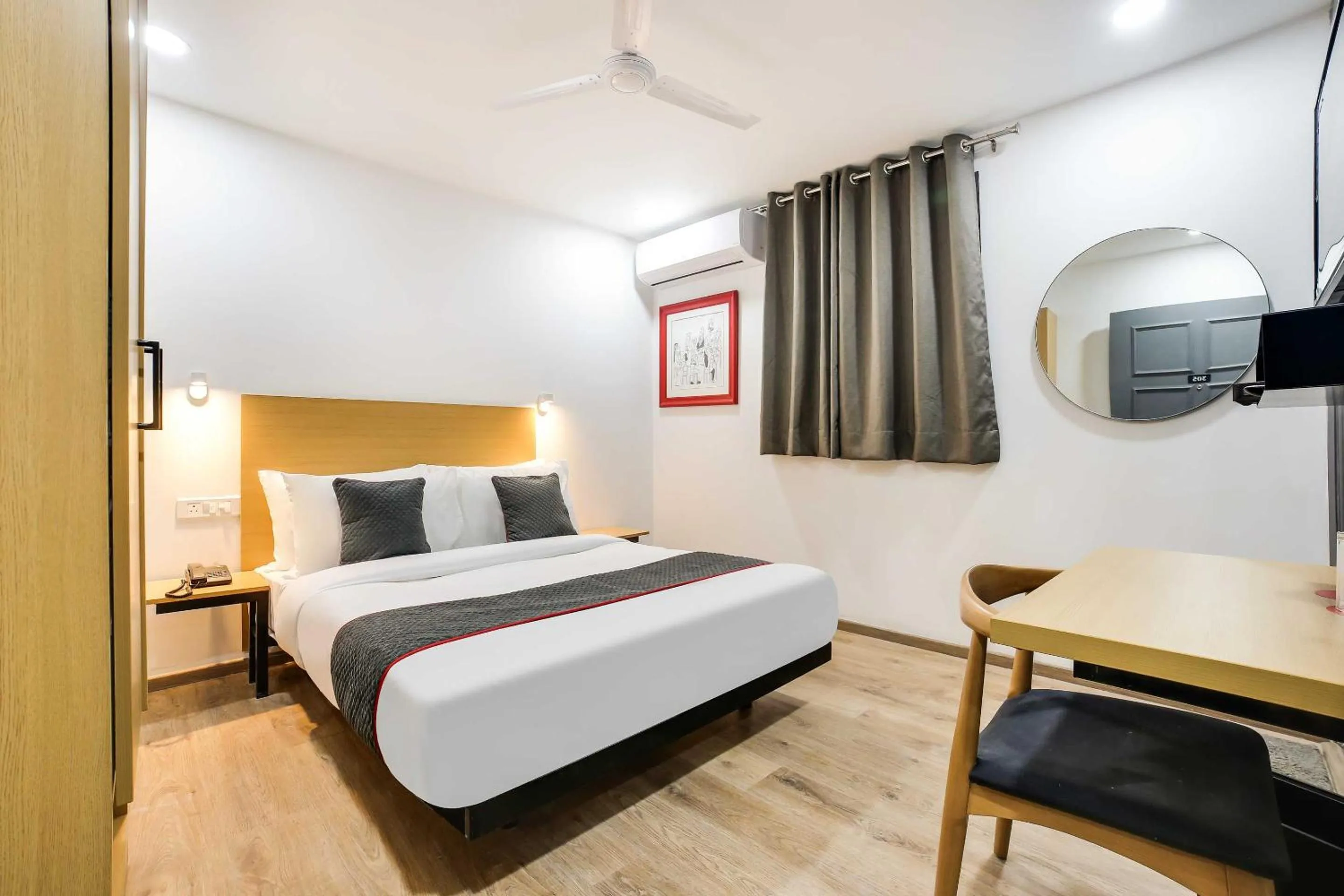 Bedroom, Bed in Collection O GGS Indraprastha University