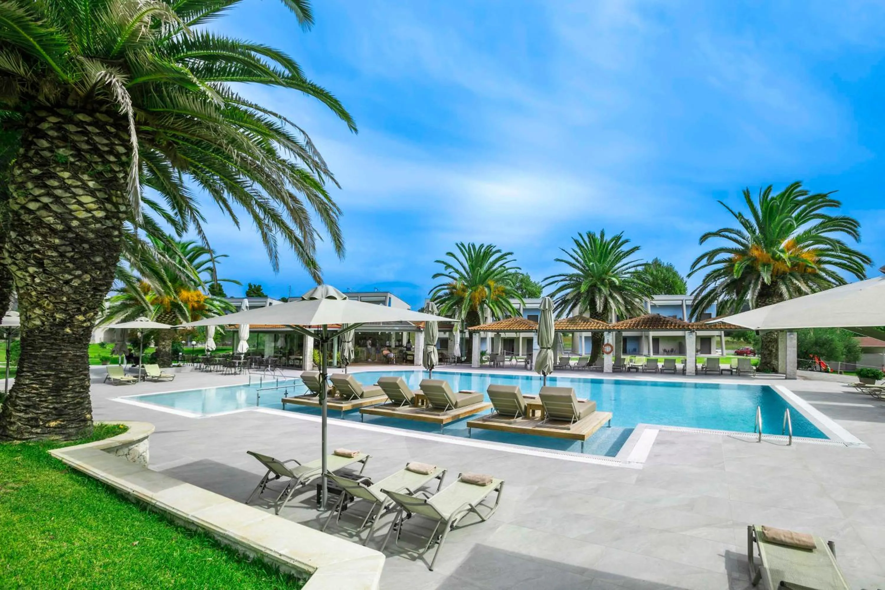 Pool view in Iris Hotel