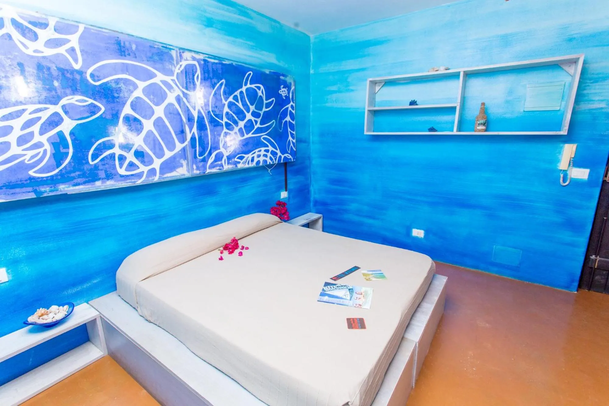 Bed in Surfactivity Guest House