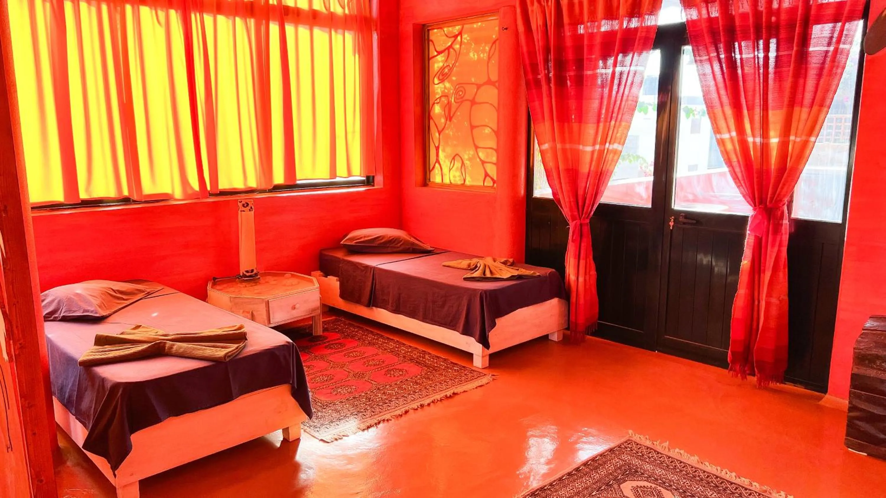 Bed in Surfactivity Guest House