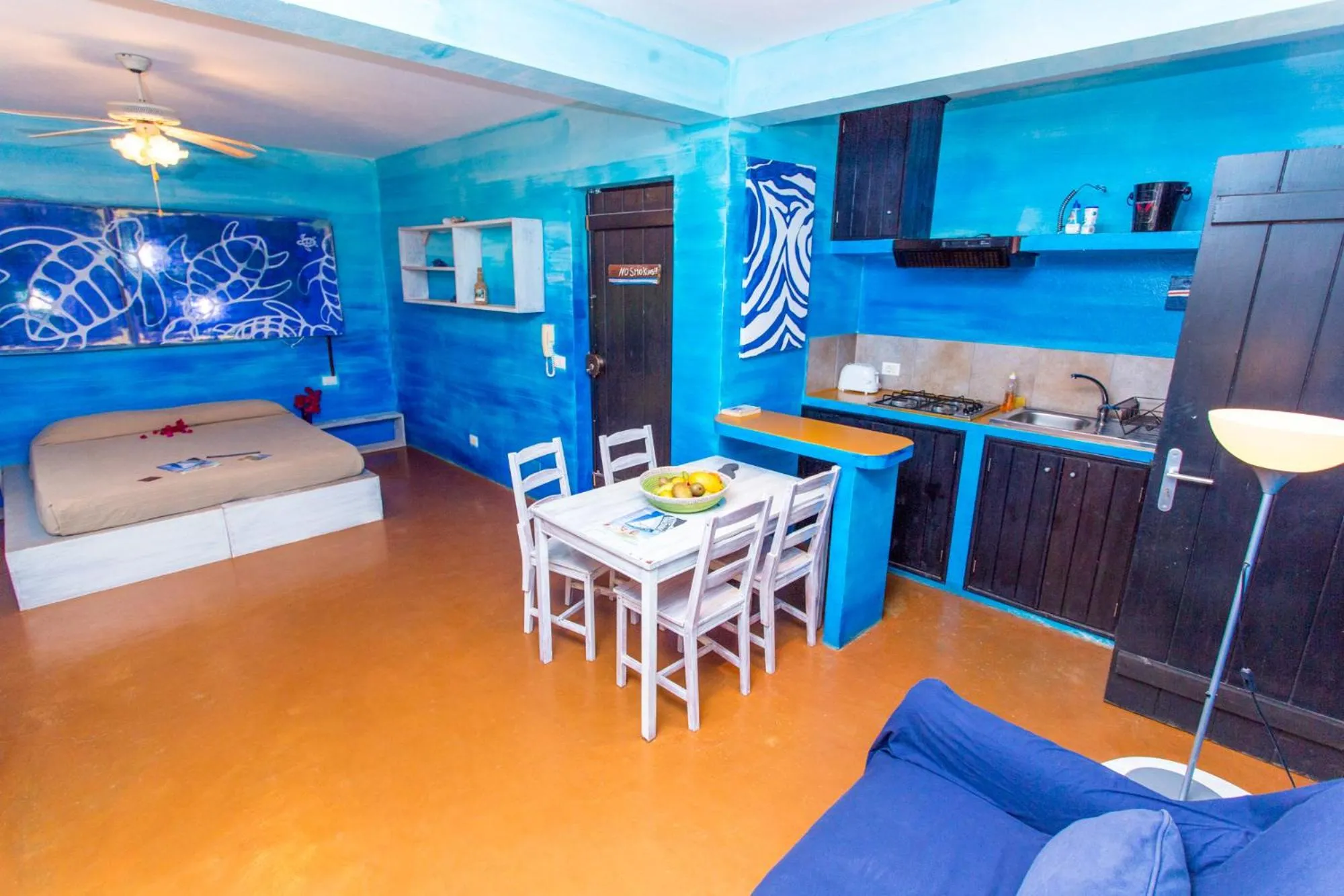 Photo of the whole room, Bed in Surfactivity Guest House