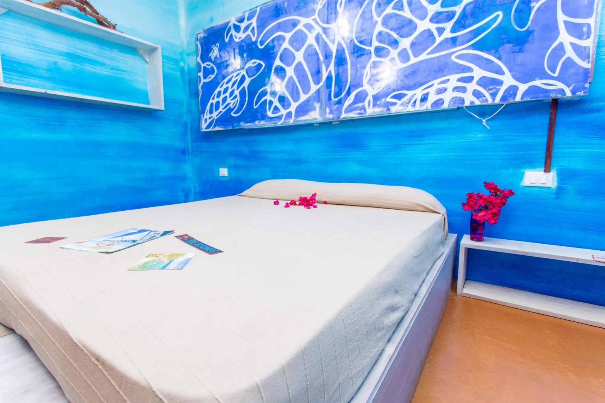 Bed in Surfactivity Guest House