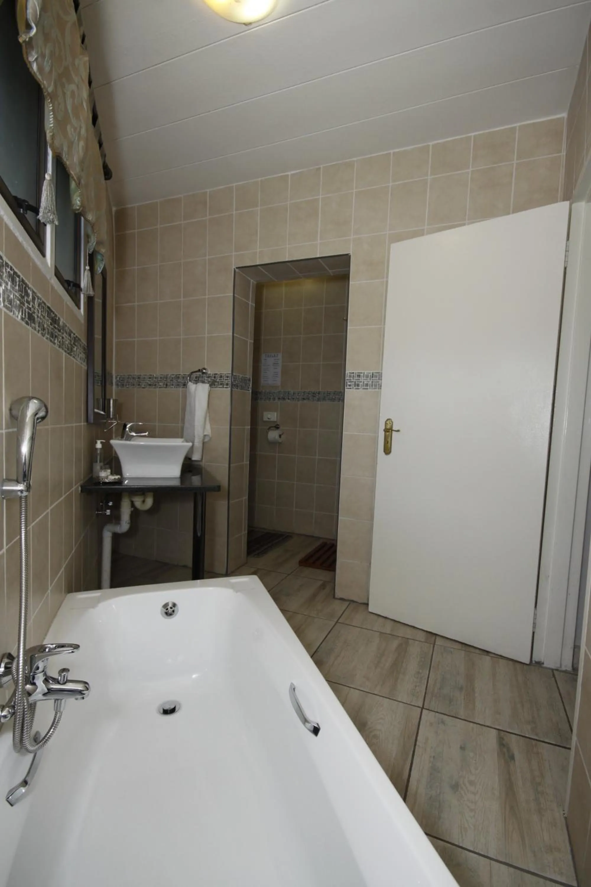 Bathroom in Dormio Manor Guest Lodge