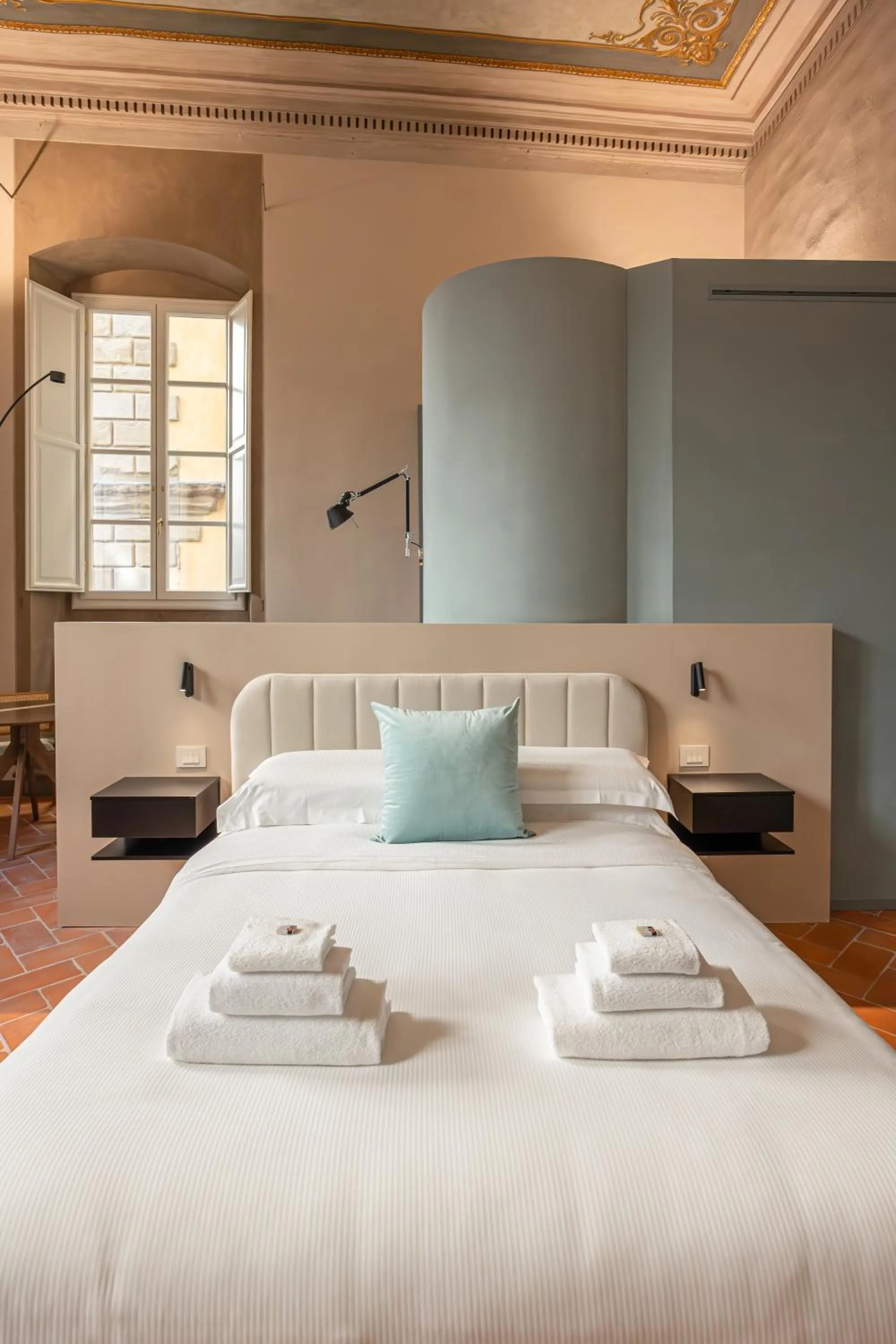 Bed in Maggio Living