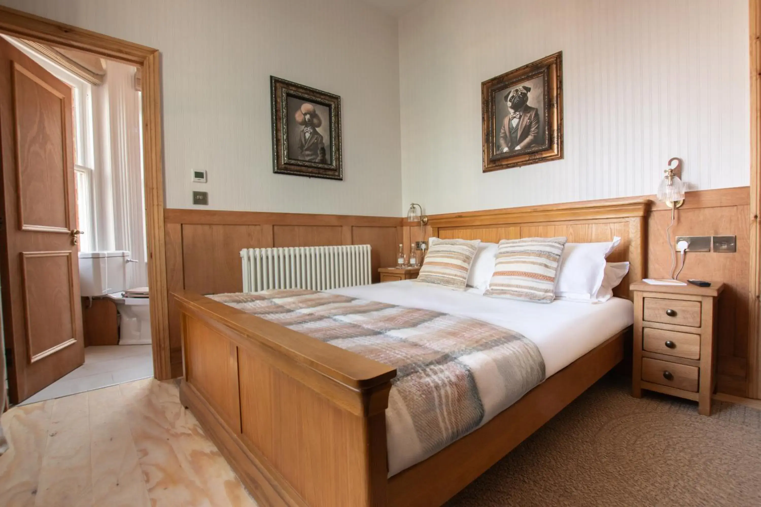 Deluxe Double or Twin Room in The Old Farmhouse Pub and Rooms Deluxe Double or Twin Room in The Old Farmhouse Pub and Rooms
