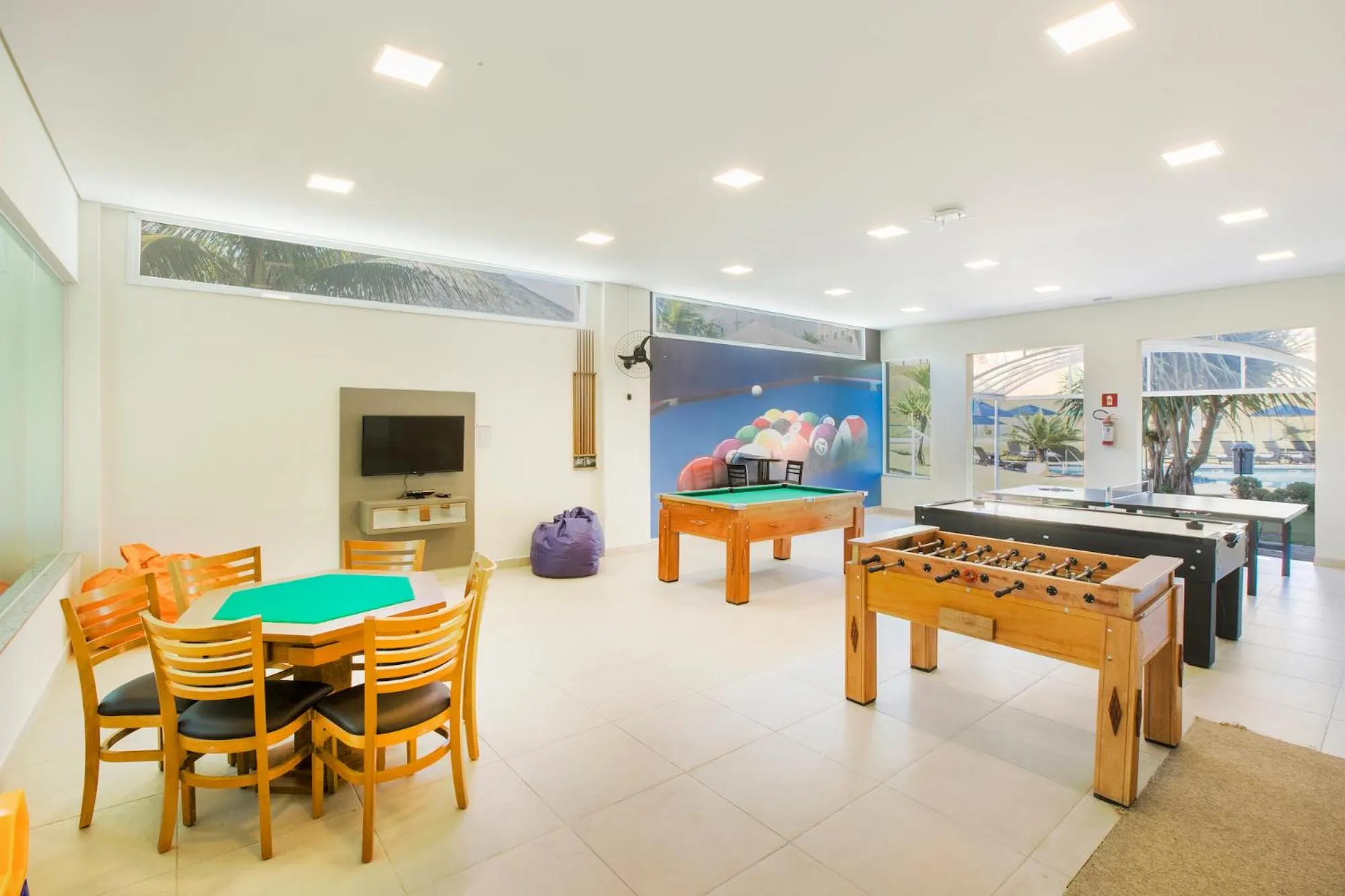 Game Room in Vinhedo Plaza Hotel