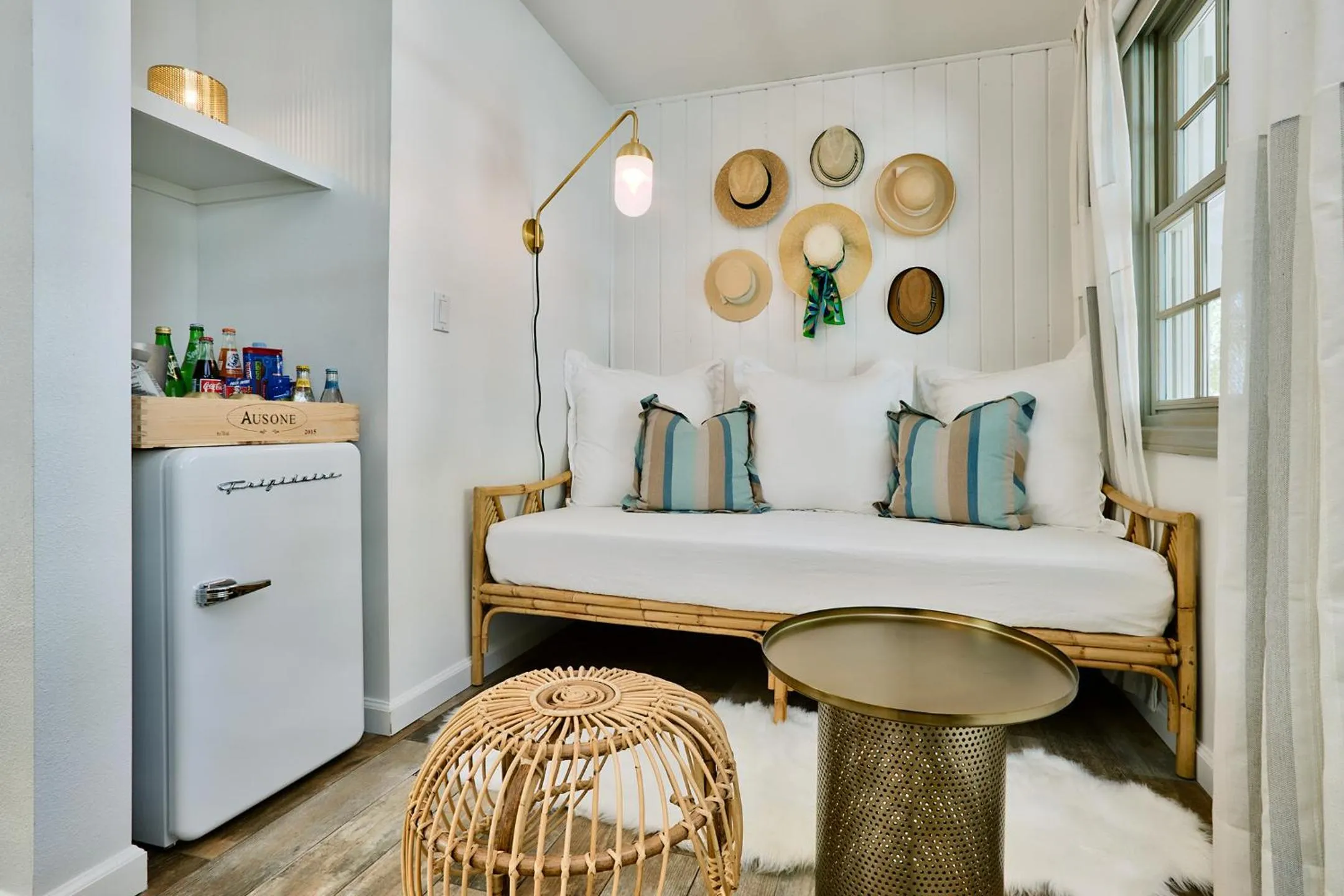 Seating area in Dive Palm Springs