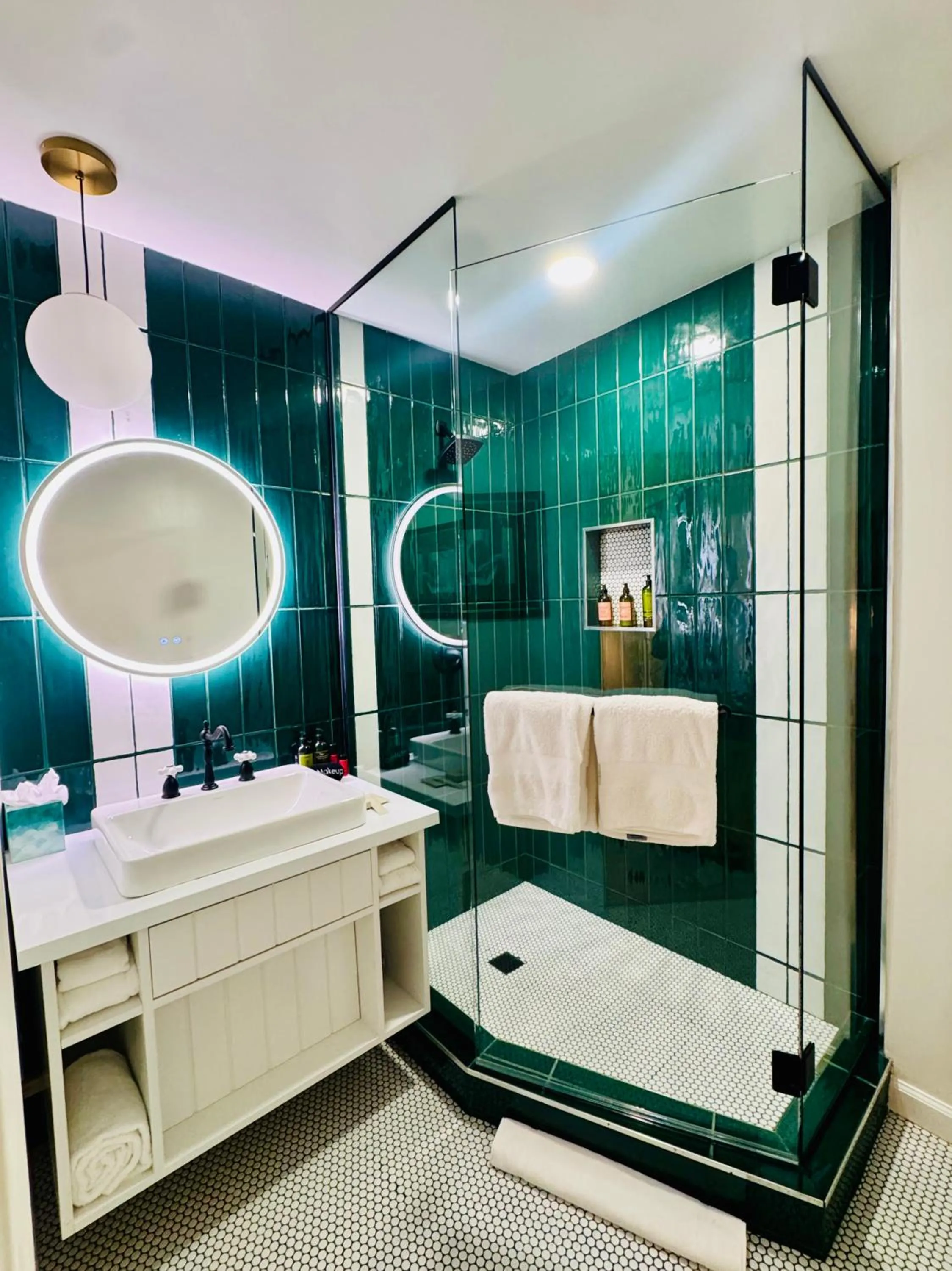 Bathroom in Dive Palm Springs