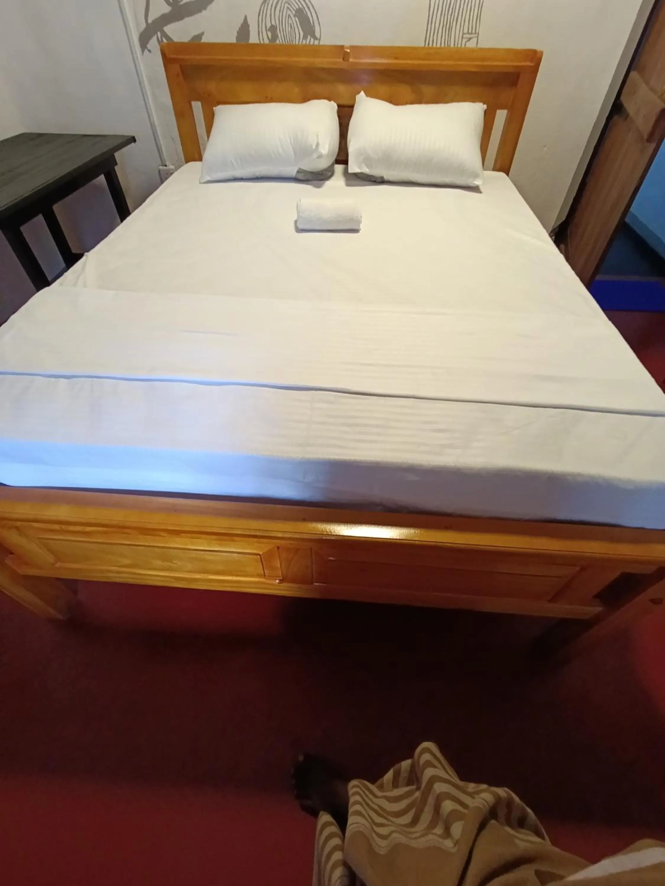 Bed in Surf Dream Villa Arugambay