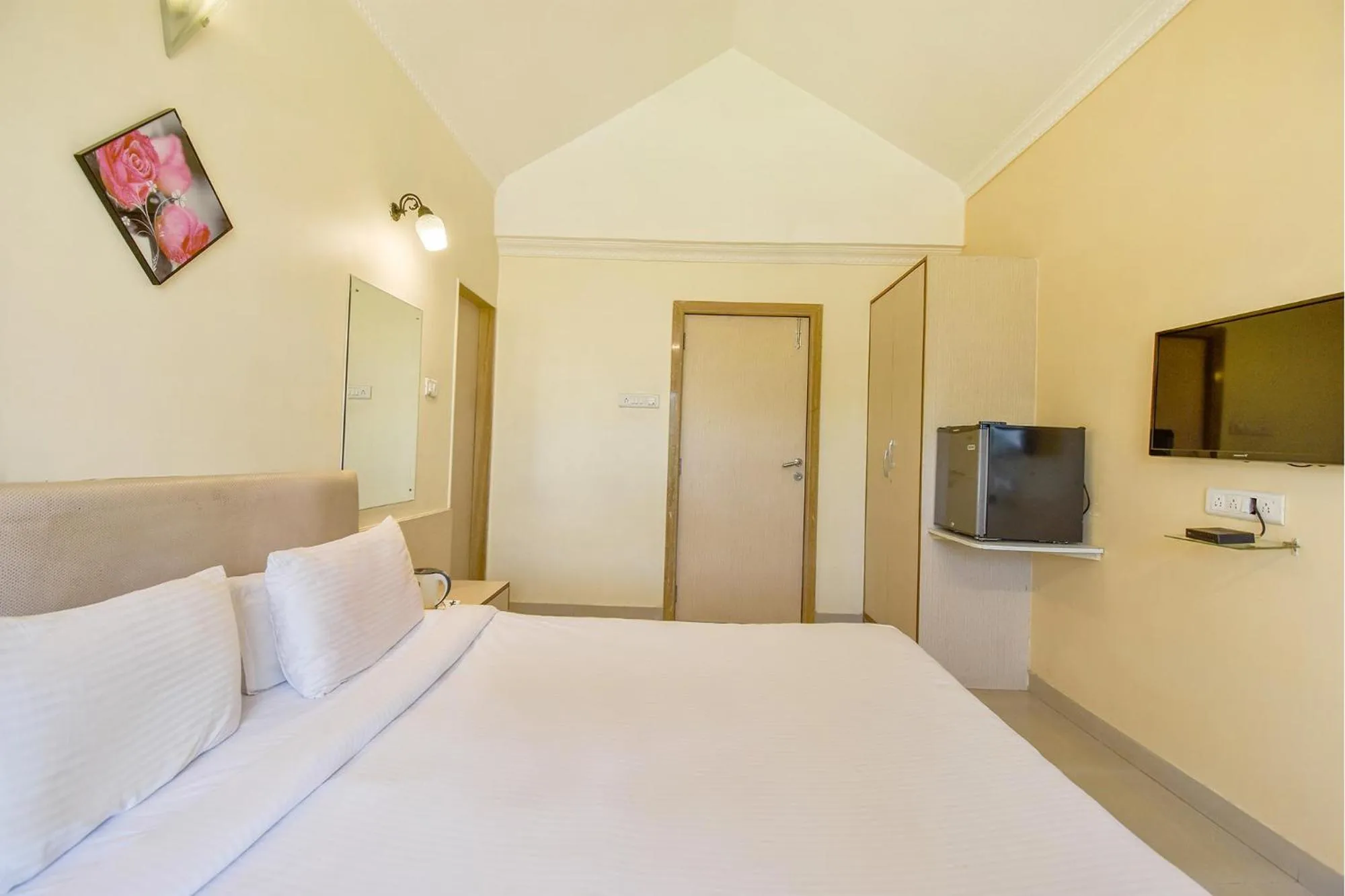 Bed in Sereniity Resort Lonavala