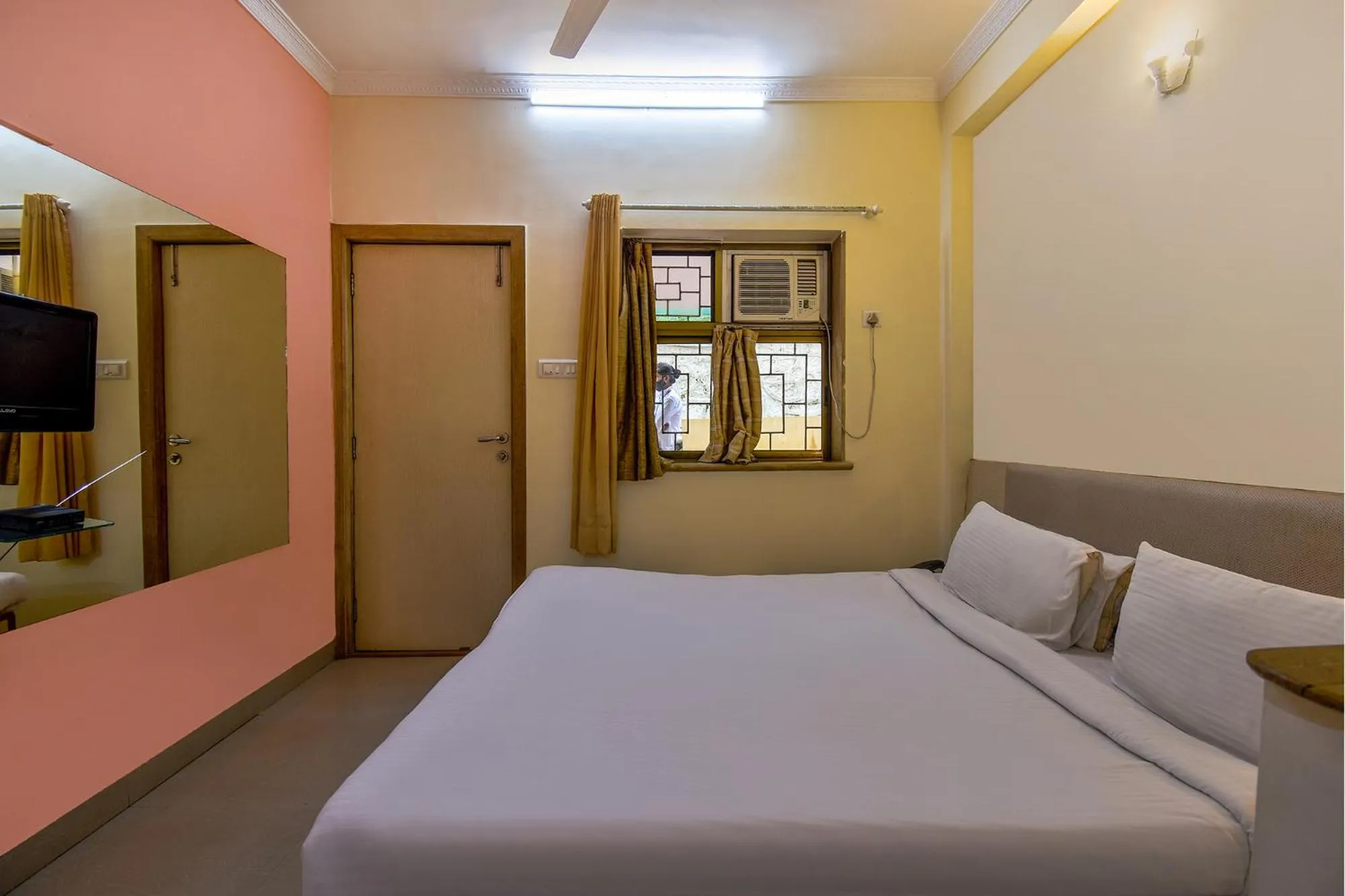 Bedroom, Bed in Sereniity Resort Lonavala