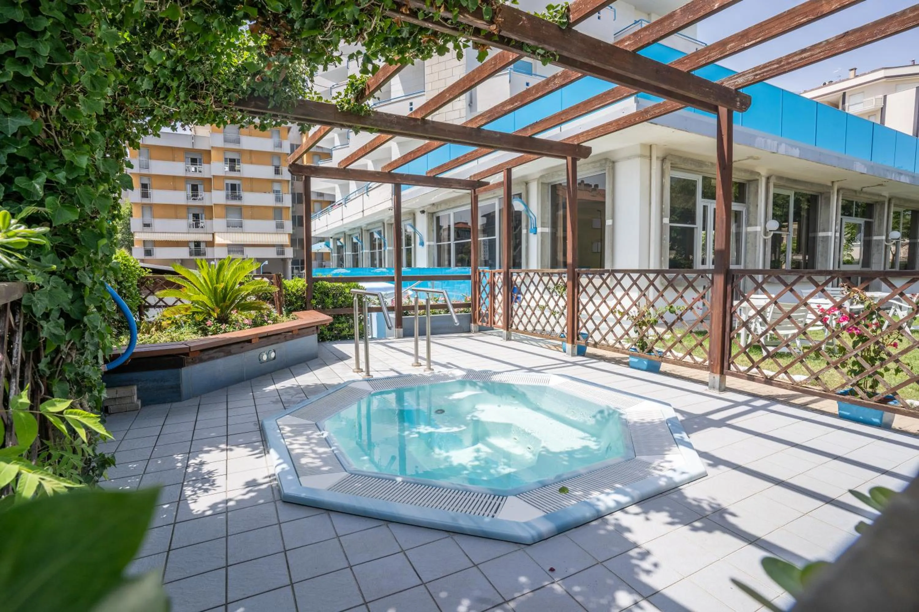 Garden in Hotel Concord