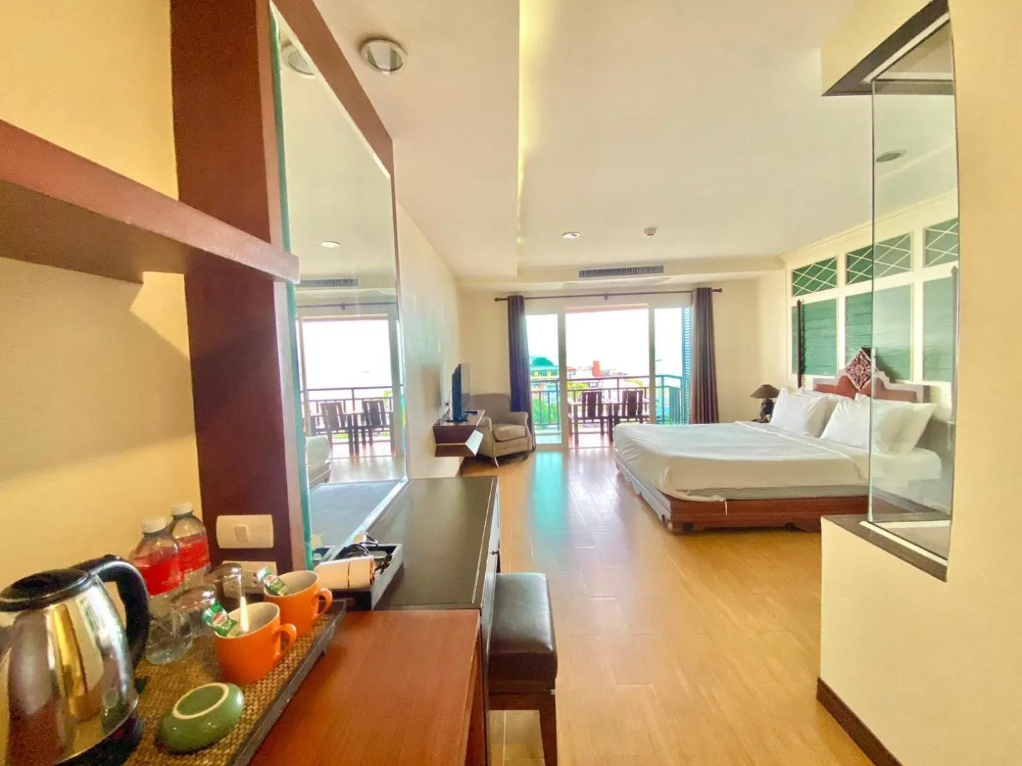 Bedroom, Bed in Royal Heritage Pavilion, Jomtien