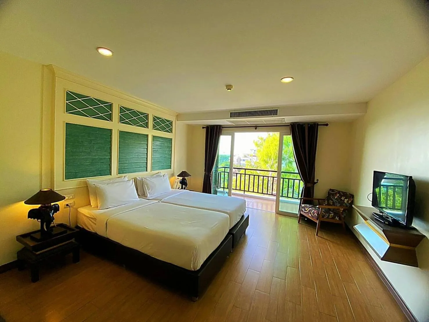 Bed in Royal Heritage Pavilion, Jomtien