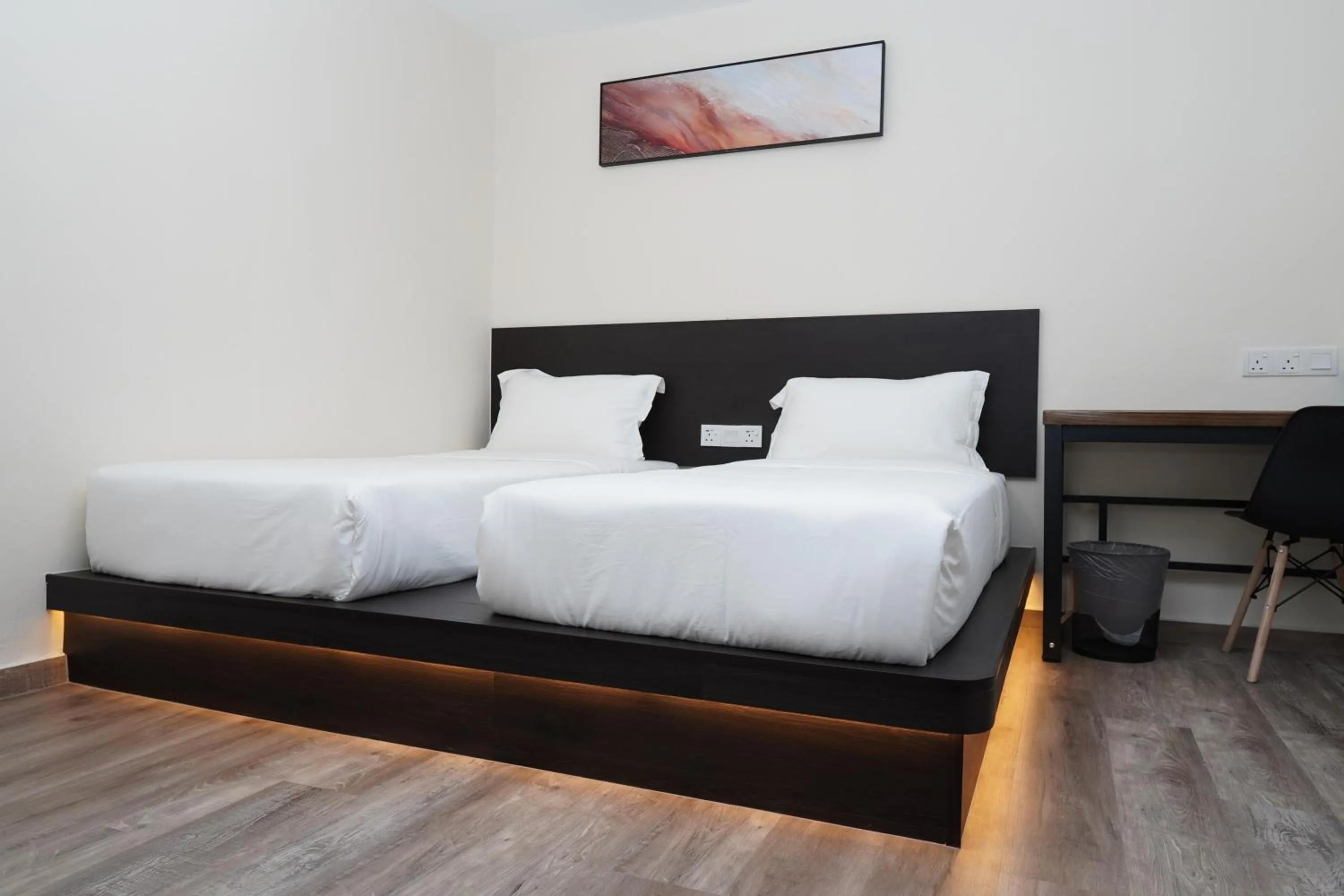 Superior Twin Room in Anta Hotel