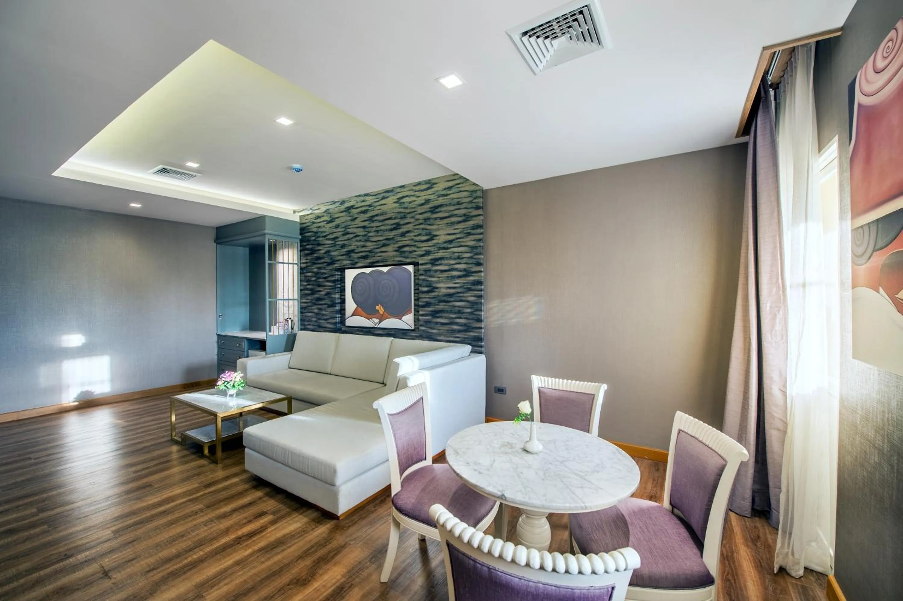 Living room in Royal Rattanakosin Hotel - Near Grand Palace & Khaosan Road