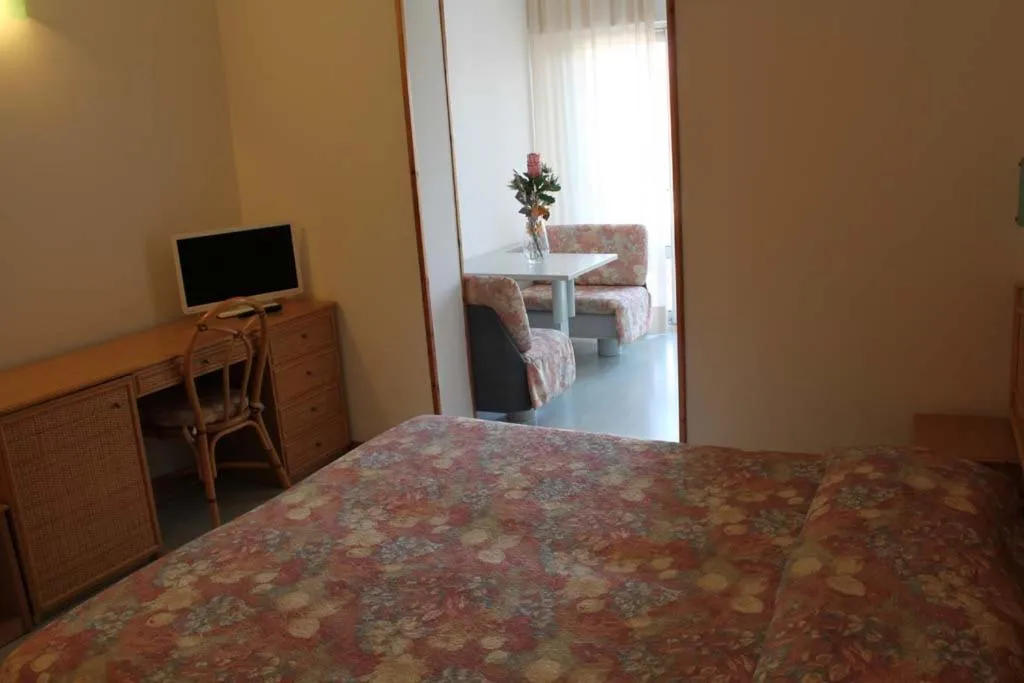 View (from property/room), Bed in Hotel Capri