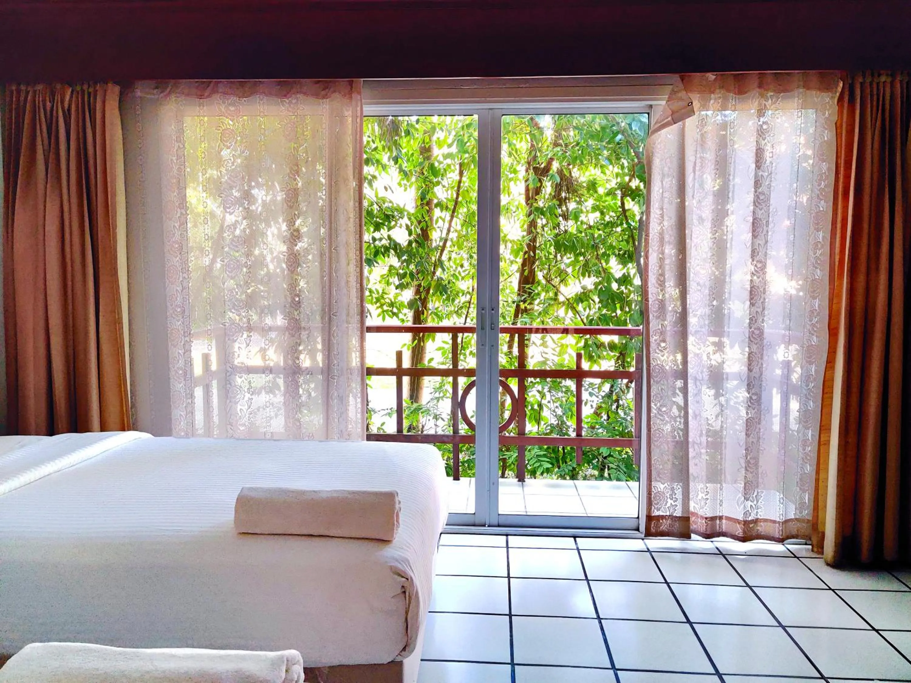 Bedroom in Thong Paeka Hotel