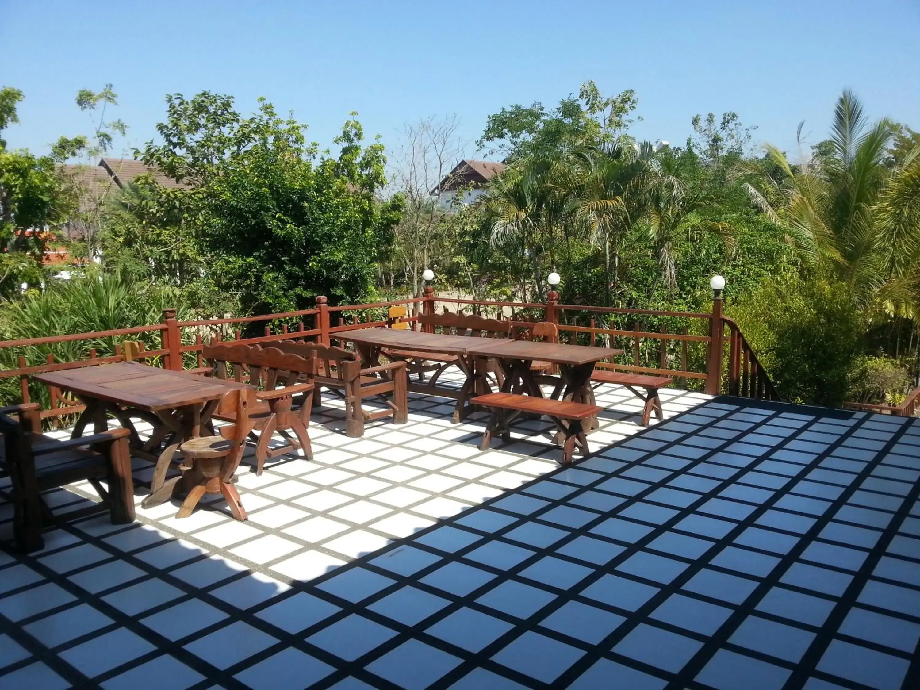Restaurant/places to eat in Thong Paeka Hotel Restaurant/places to eat in Thong Paeka Hotel