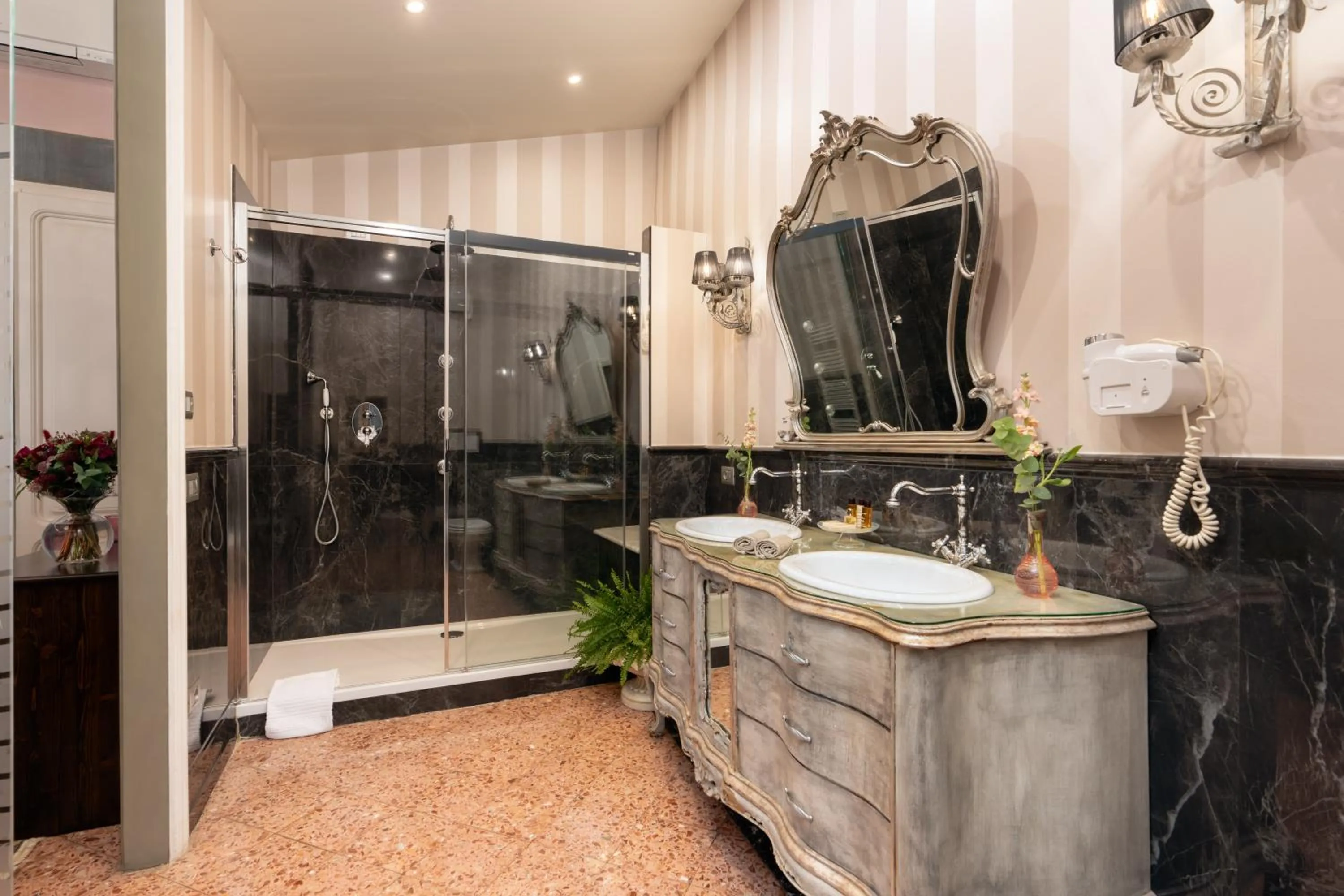 Piazza Pitti Palace - Residenza d'Epoca