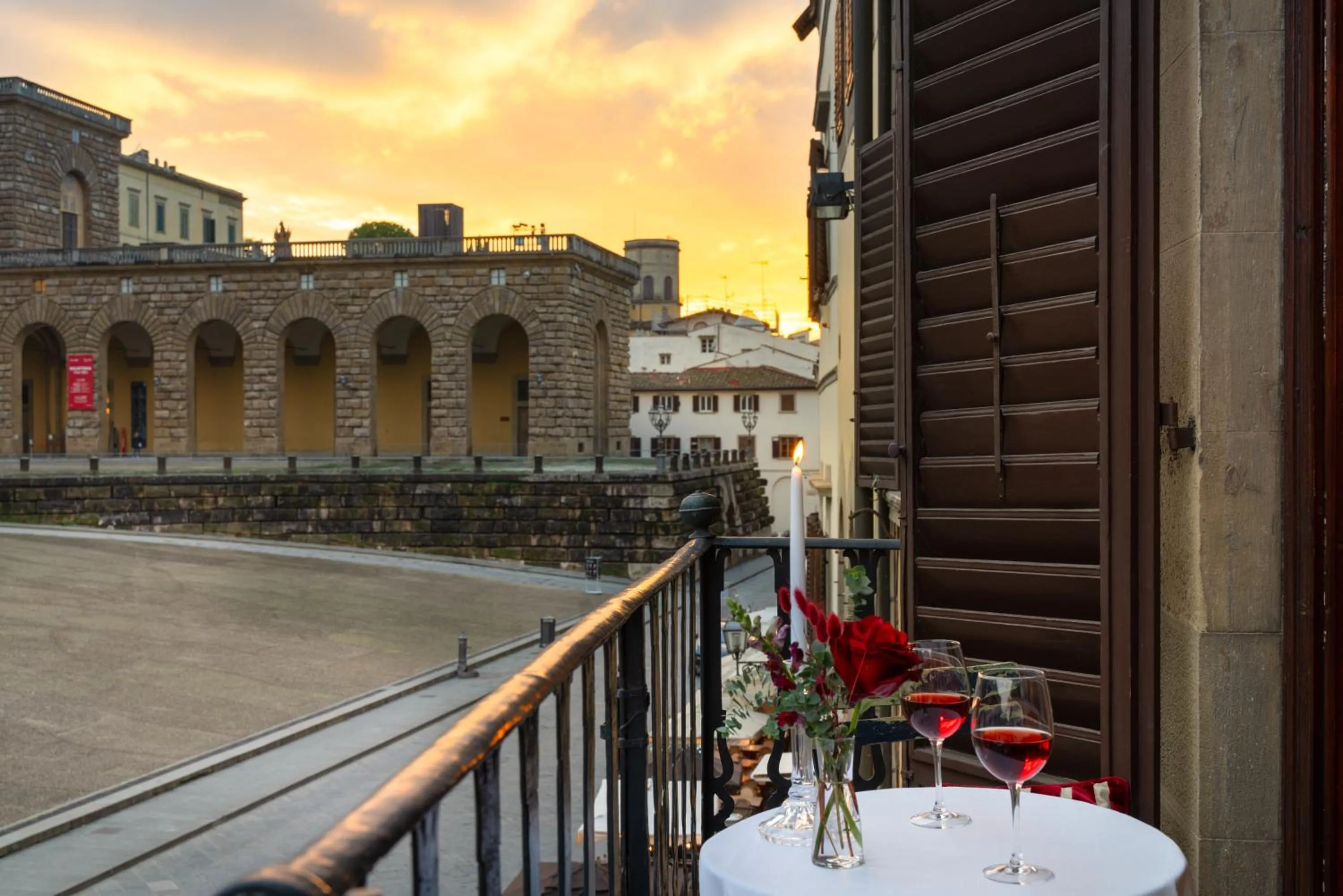 Balcony/Terrace in Piazza Pitti Palace - Residenza d'Epoca