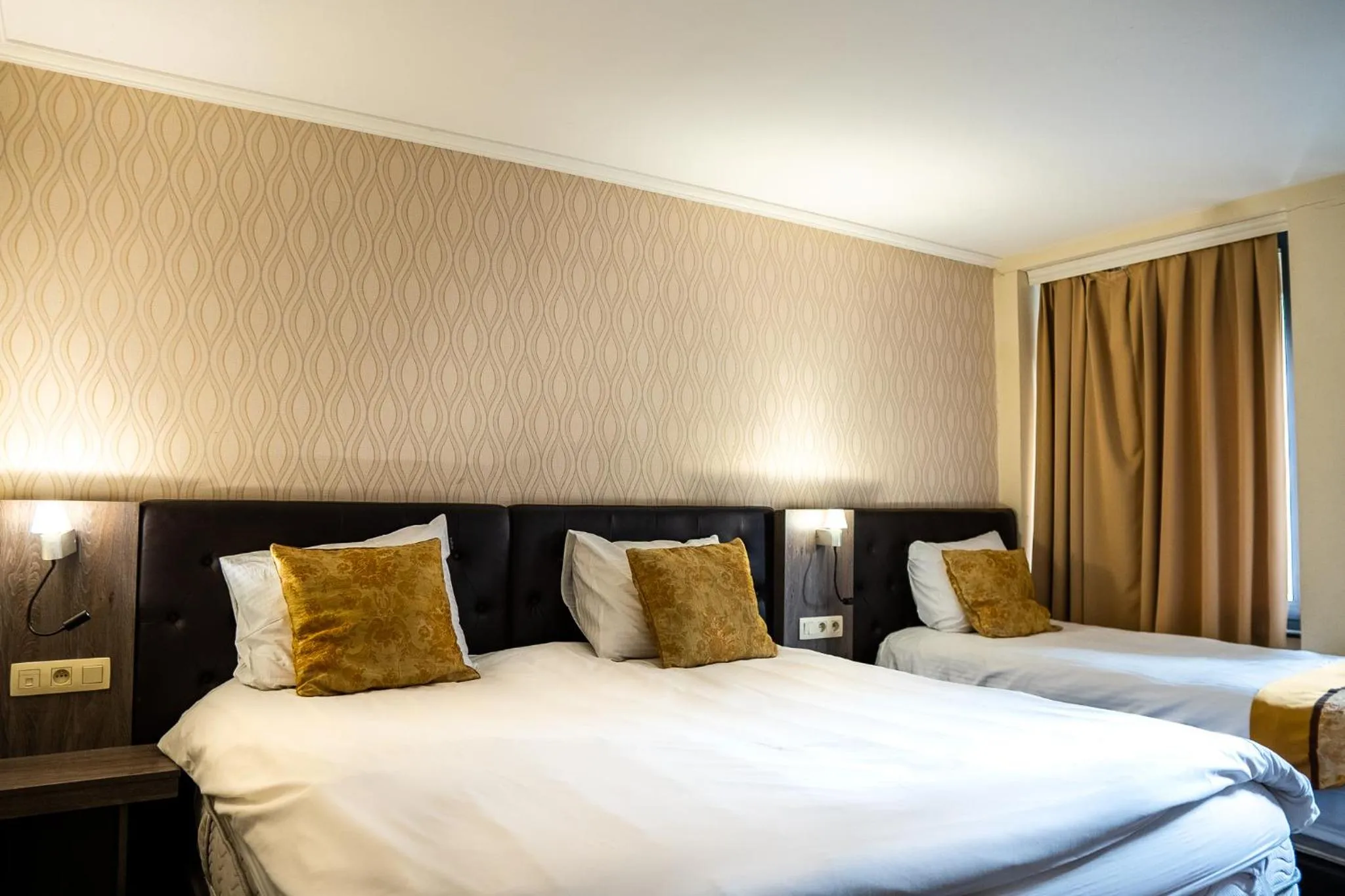 Bed in The Helmet Hotel