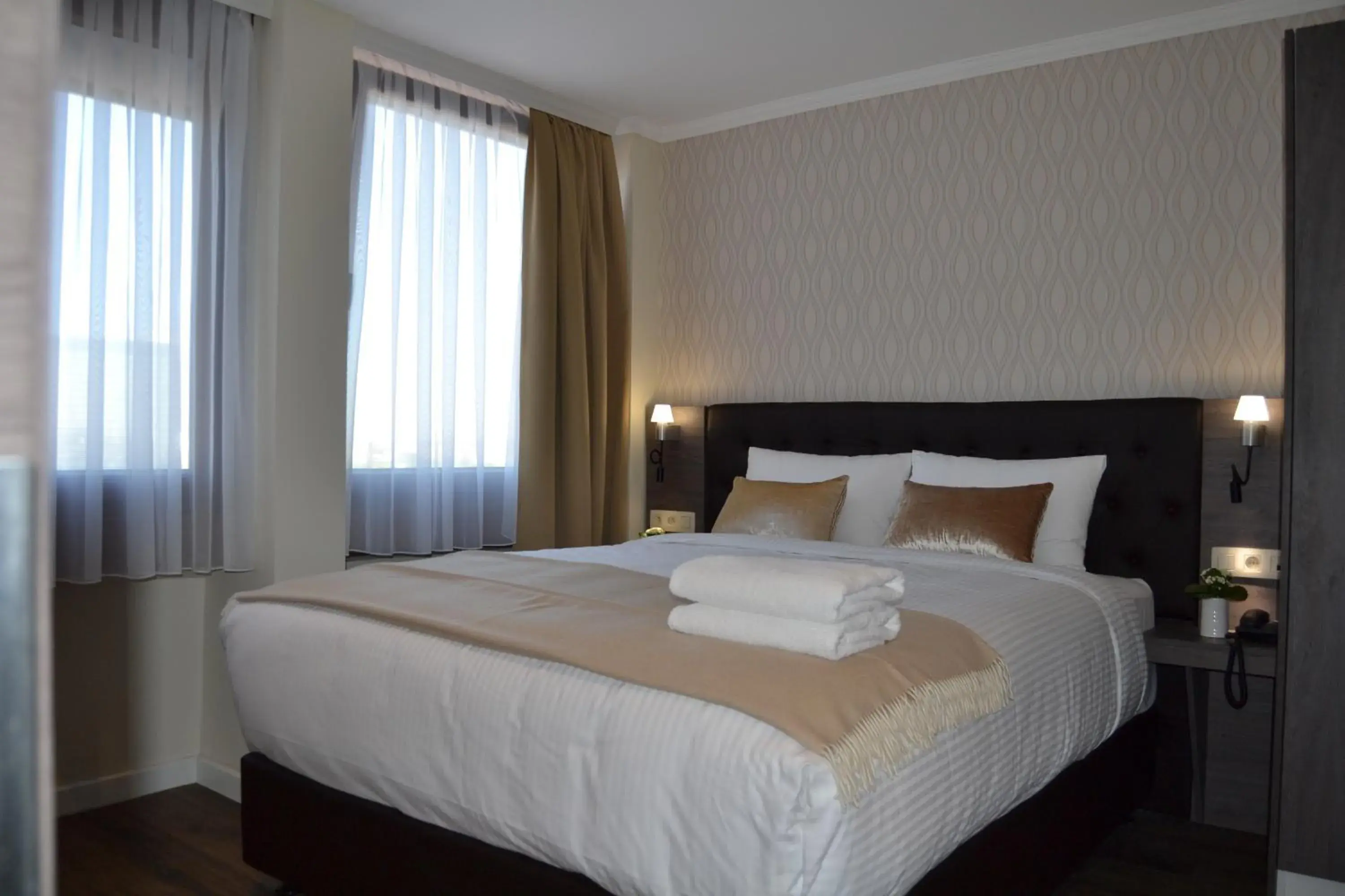 Double Room in The Helmet Hotel Double Room in The Helmet Hotel