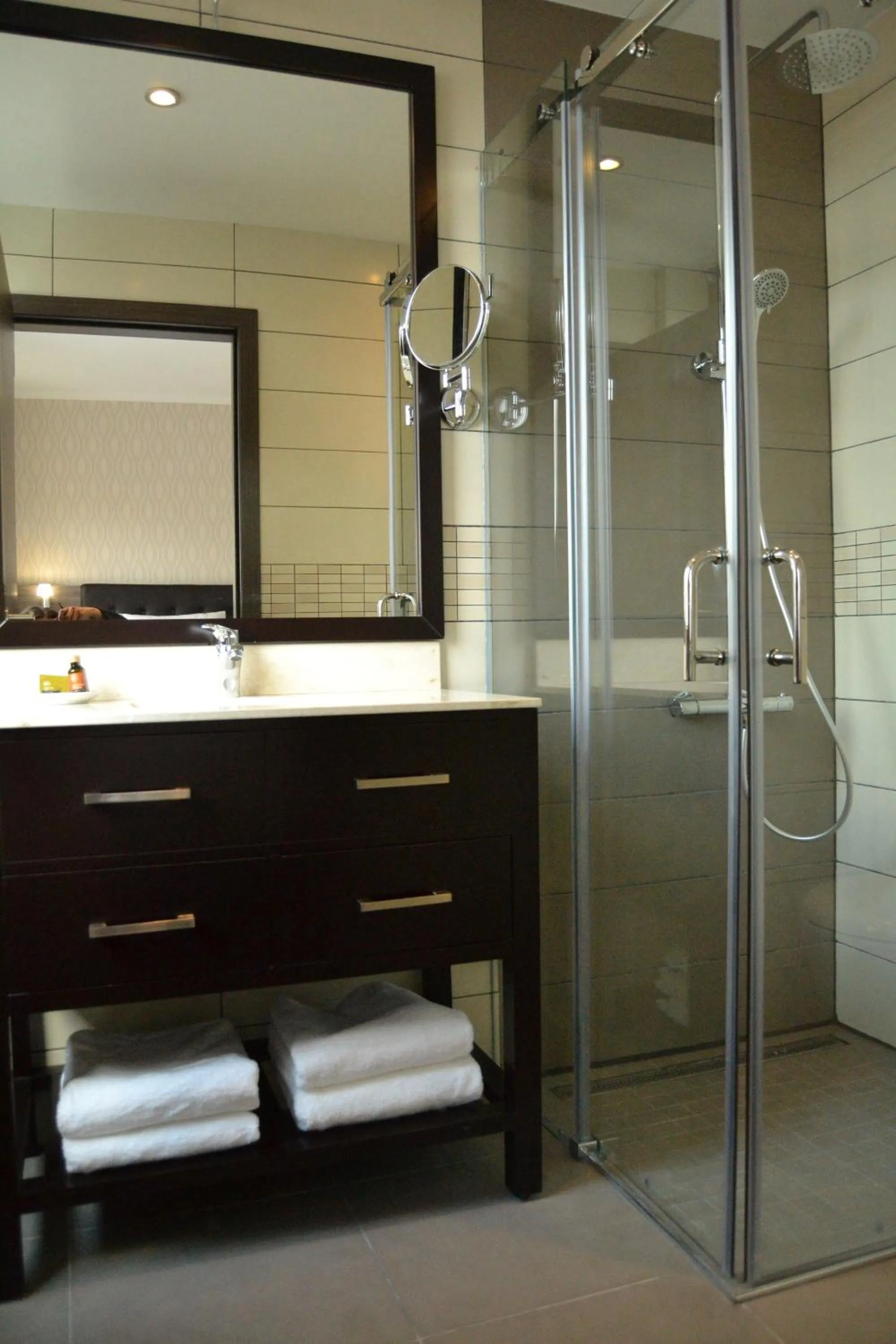 Bathroom in The Helmet Hotel