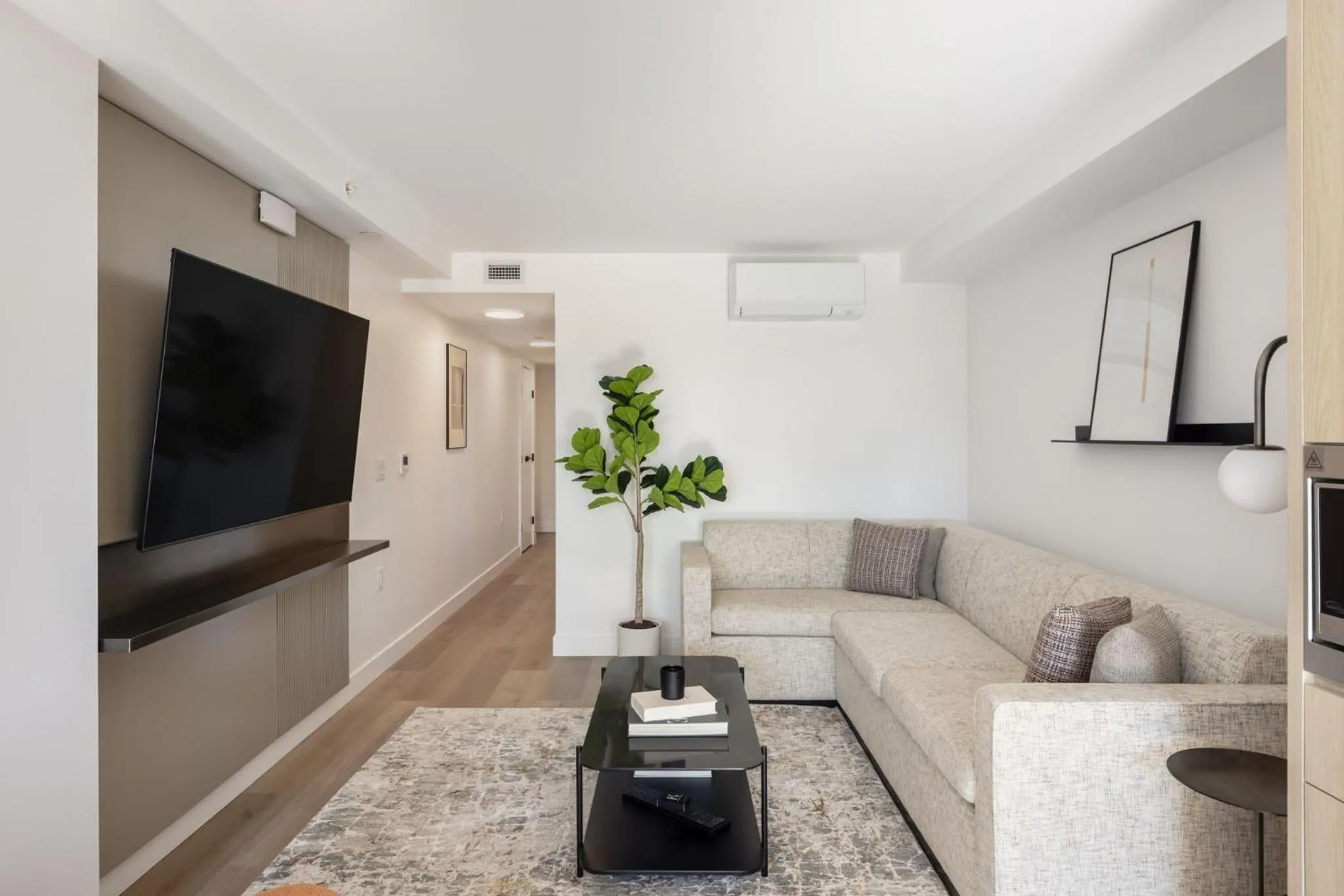 Two-Bedroom Apartment in Keefer House