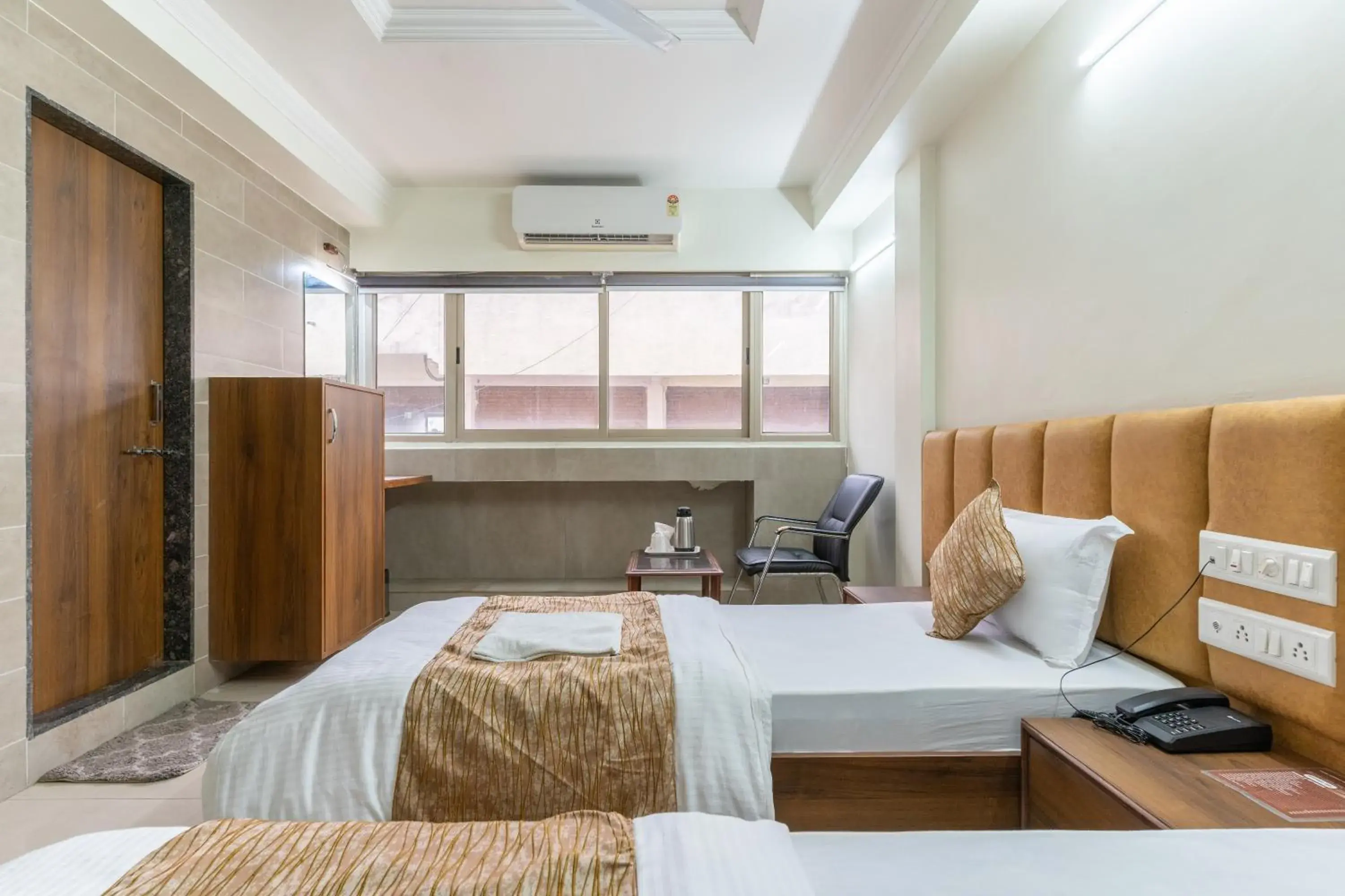 Deluxe Double Room - single occupancy in Hotel Sanmati Deluxe Double Room - single occupancy in Hotel Sanmati