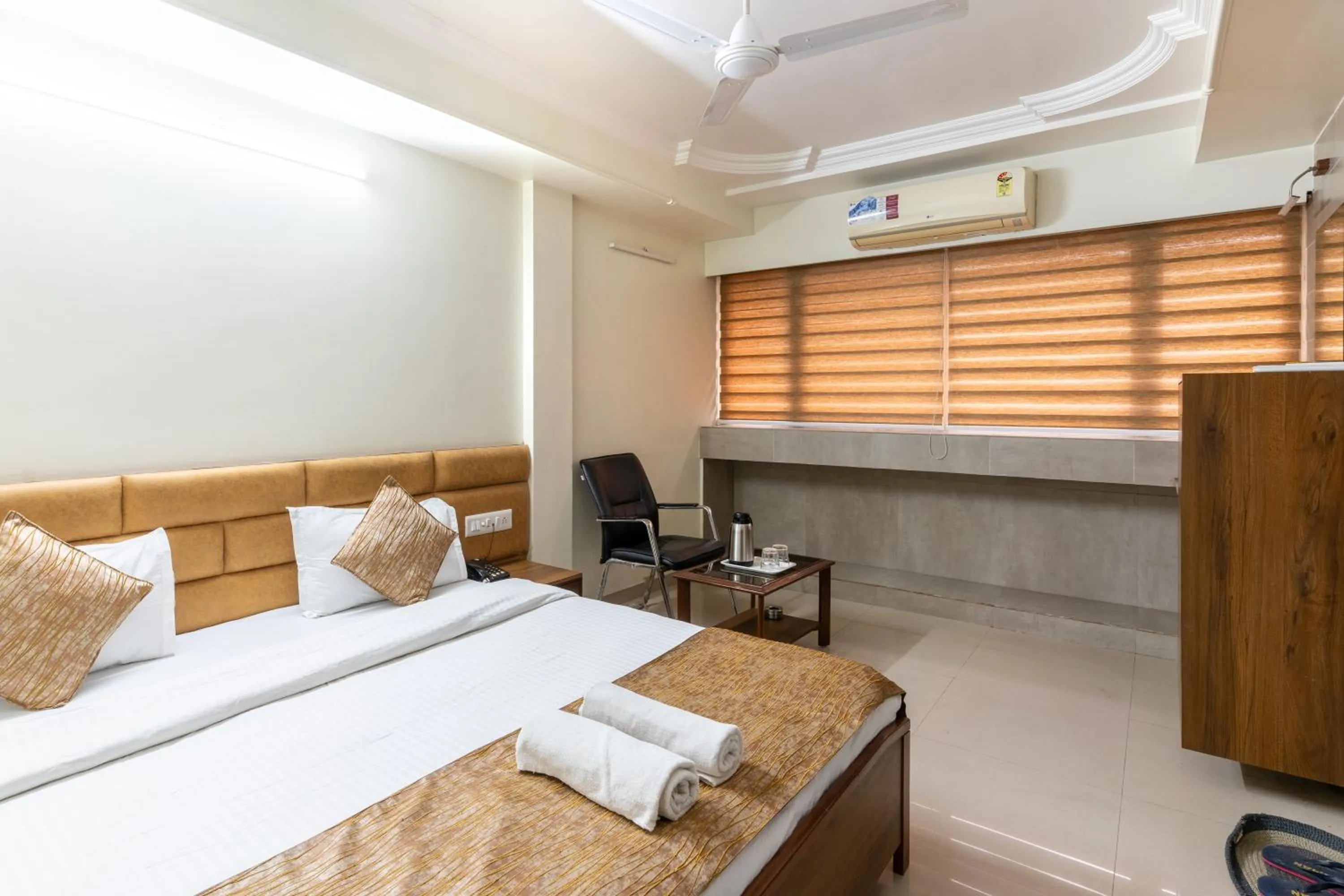 Photo of the whole room, Bed in Hotel Sanmati