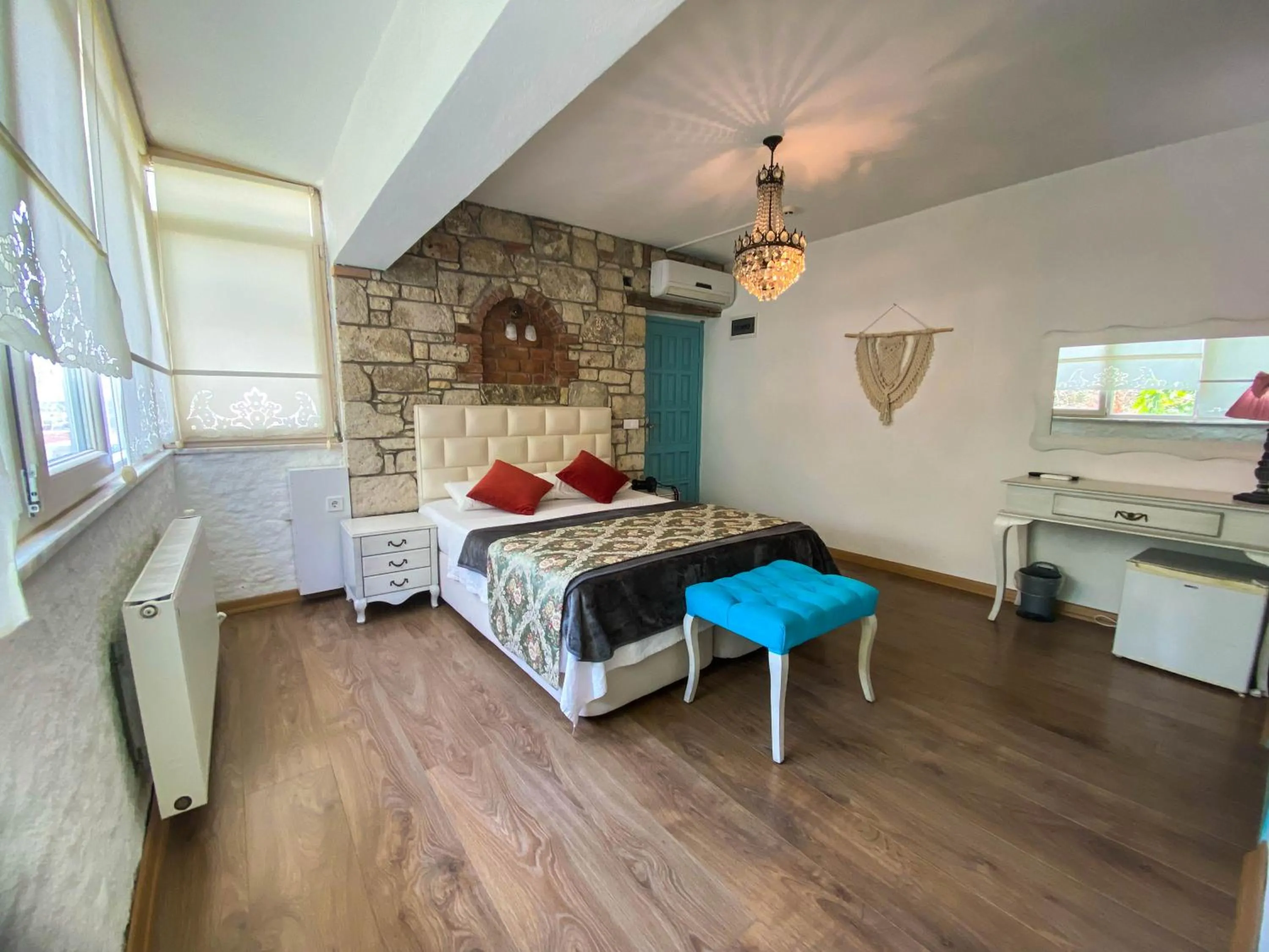 Alacati Sardunya Hotel