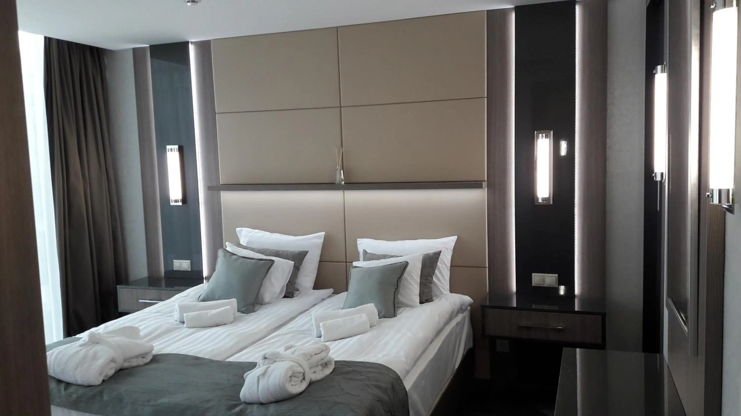 Bedroom, Bed in Hotel Zena Beauty & Shopping Center