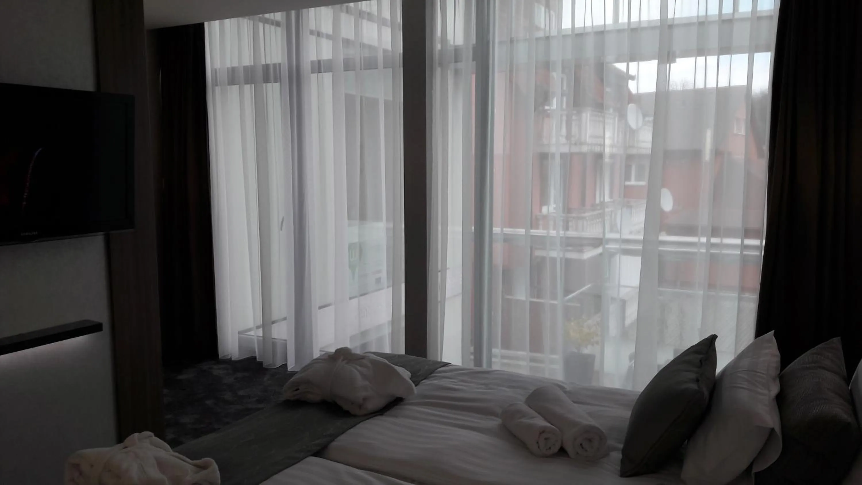 Bedroom, Bed in Hotel Zena Beauty & Shopping Center