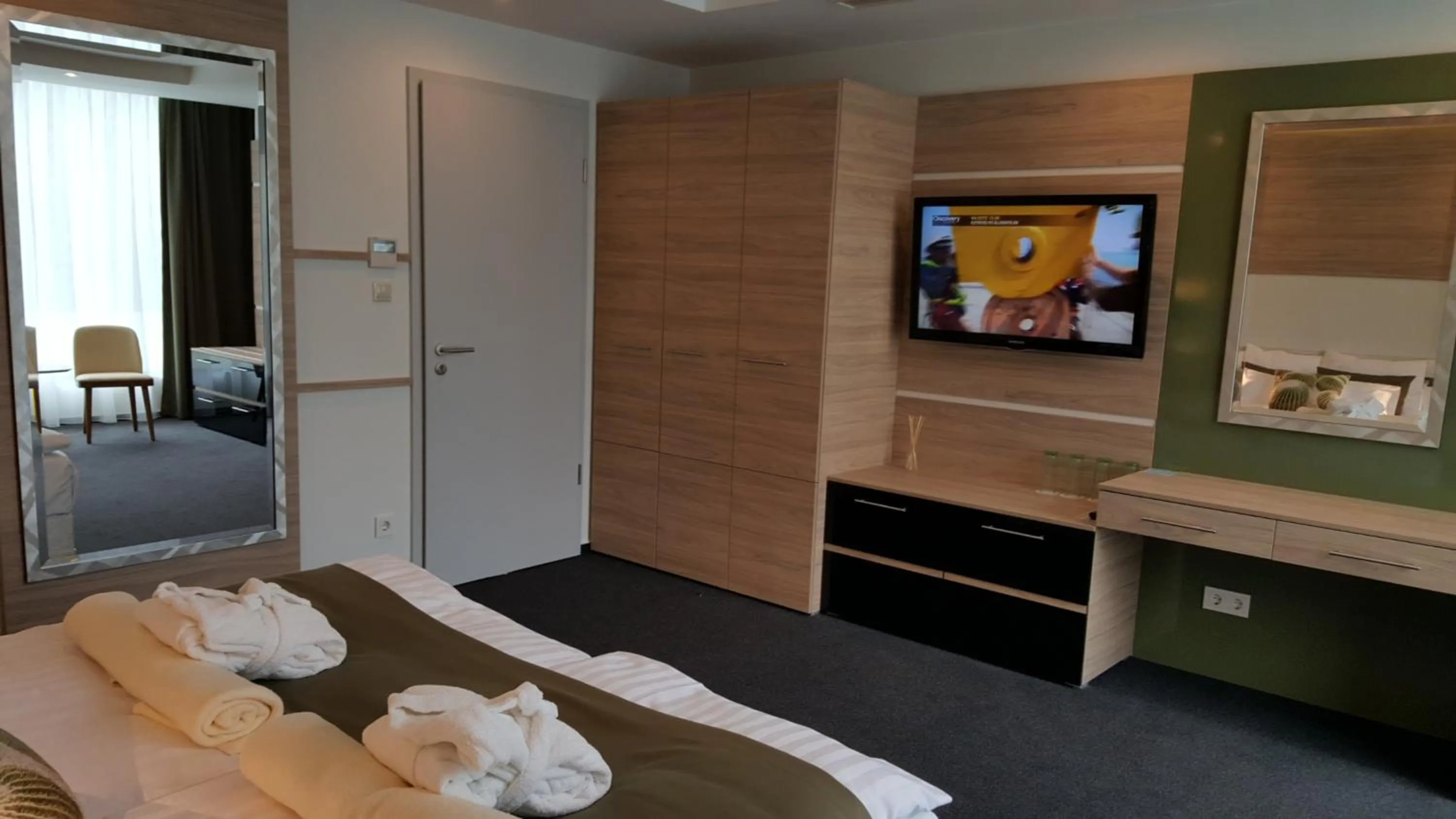 Other, Bed in Hotel Zena Beauty & Shopping Center