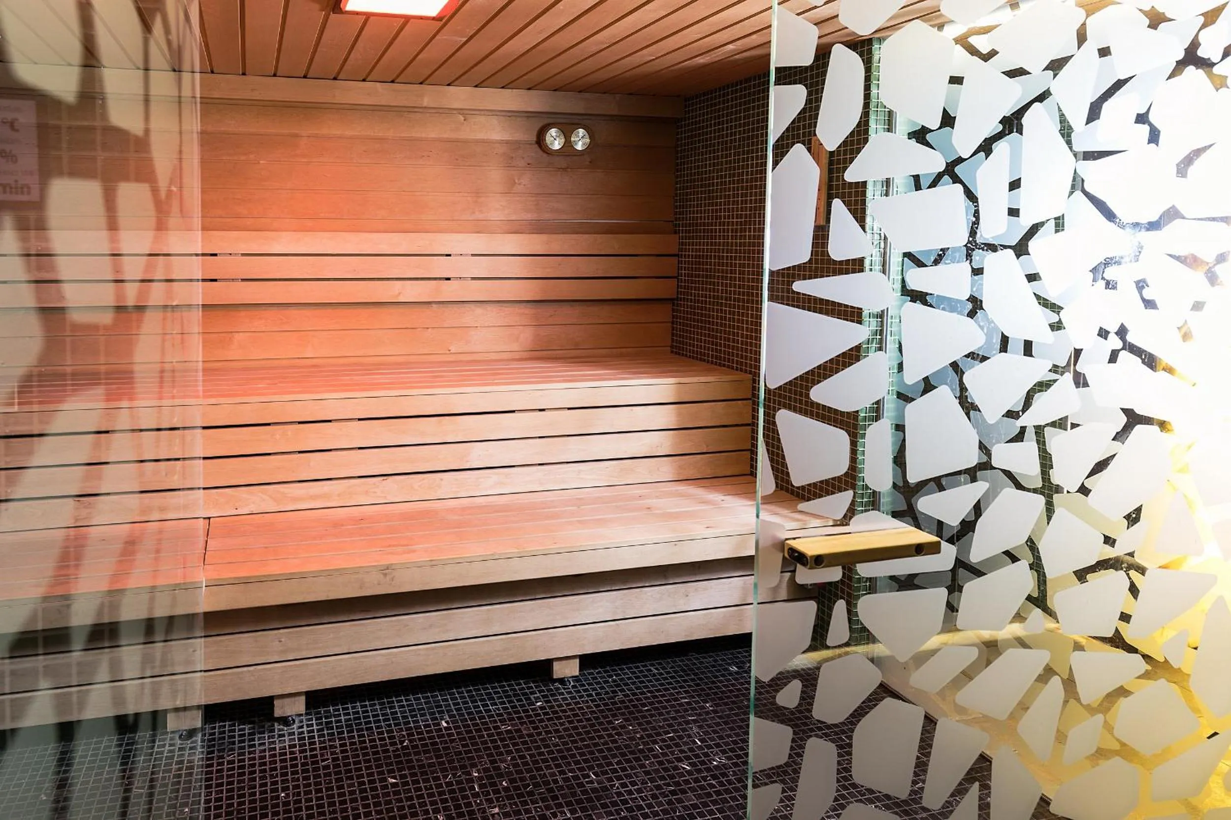 Steam room in Hotel Zena Beauty & Shopping Center