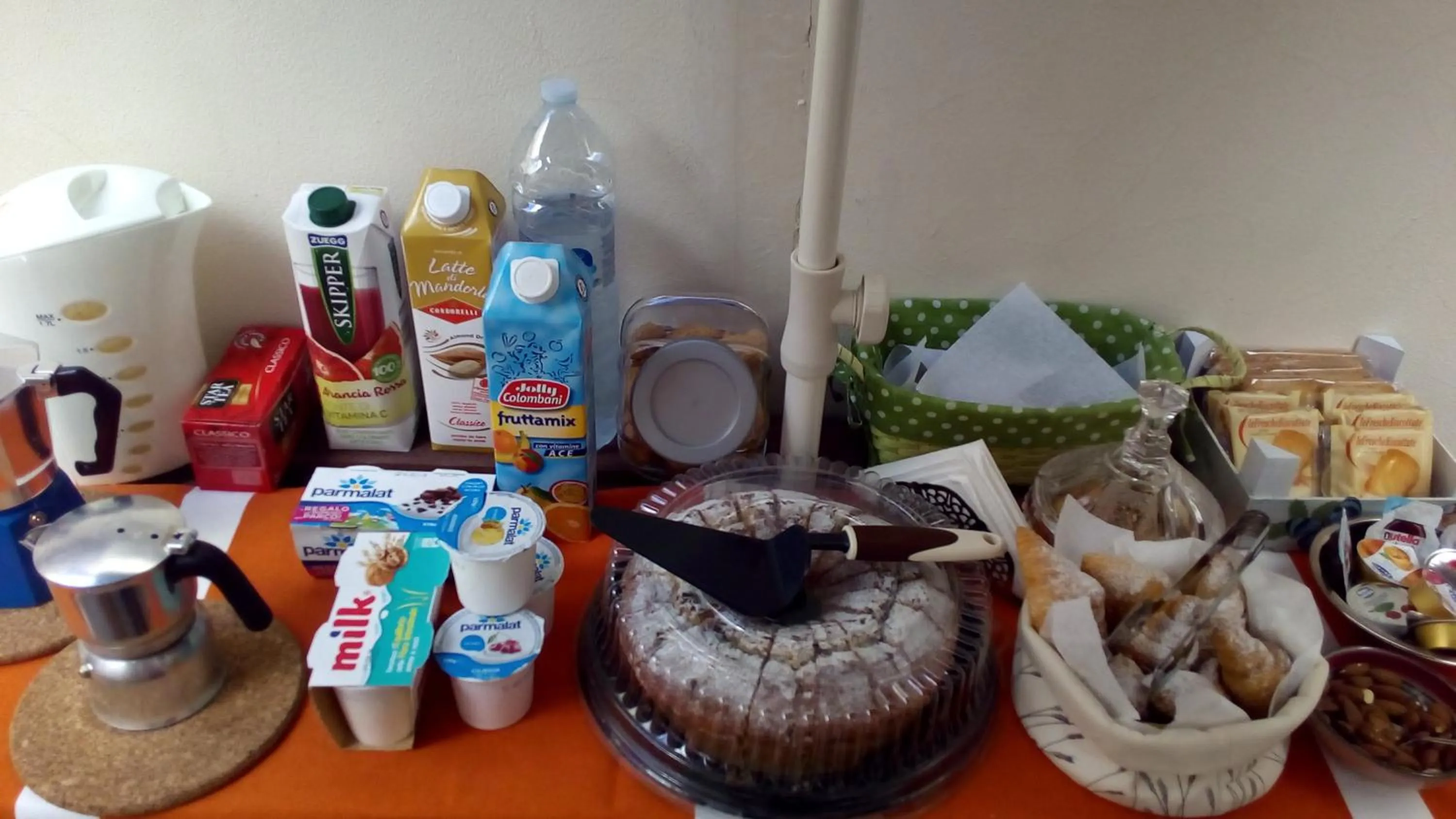 Food and drinks in Elianthos B&B