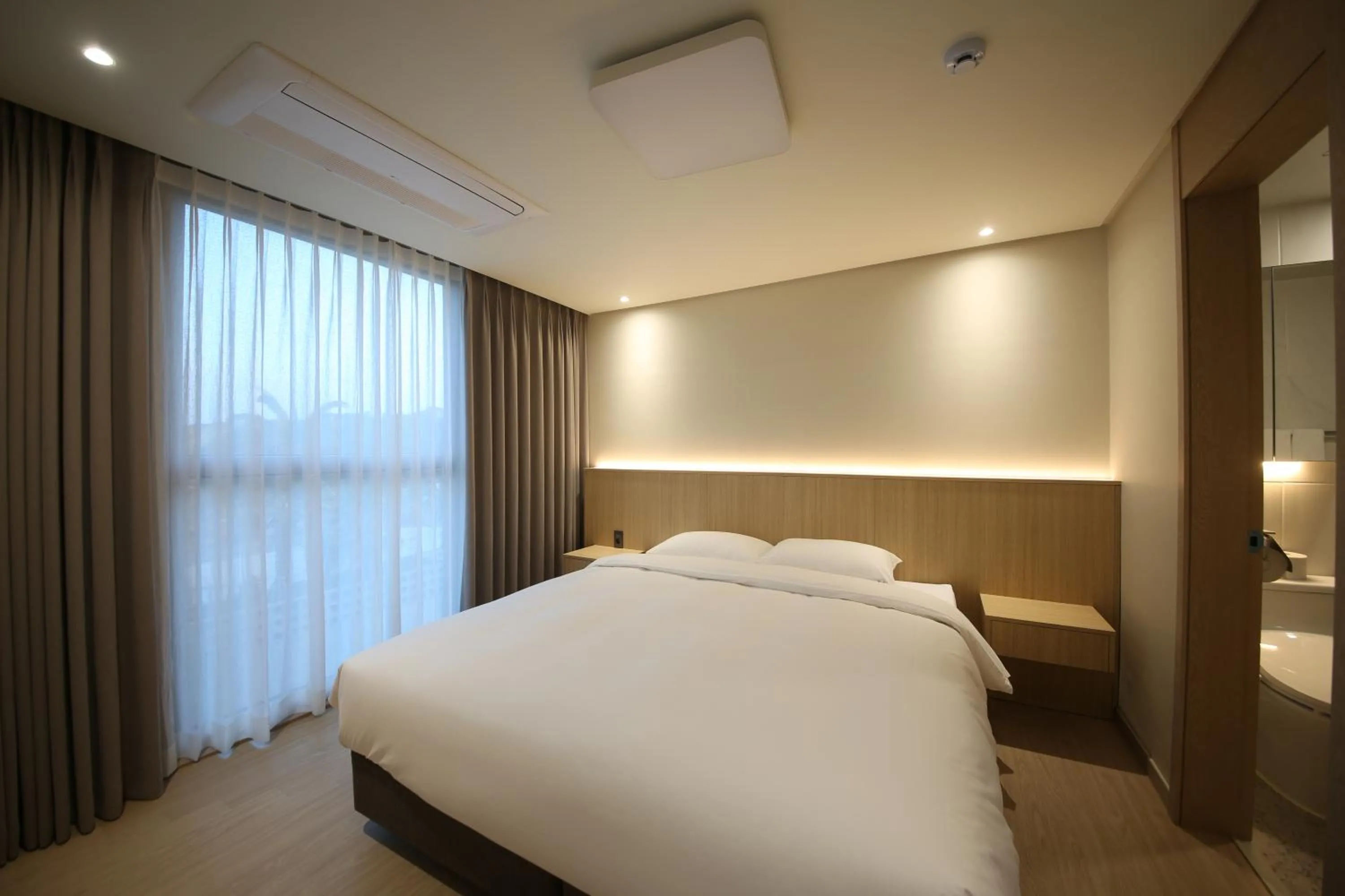 Villa with Private Pool - single occupancy in Masion Sanbang Jeju