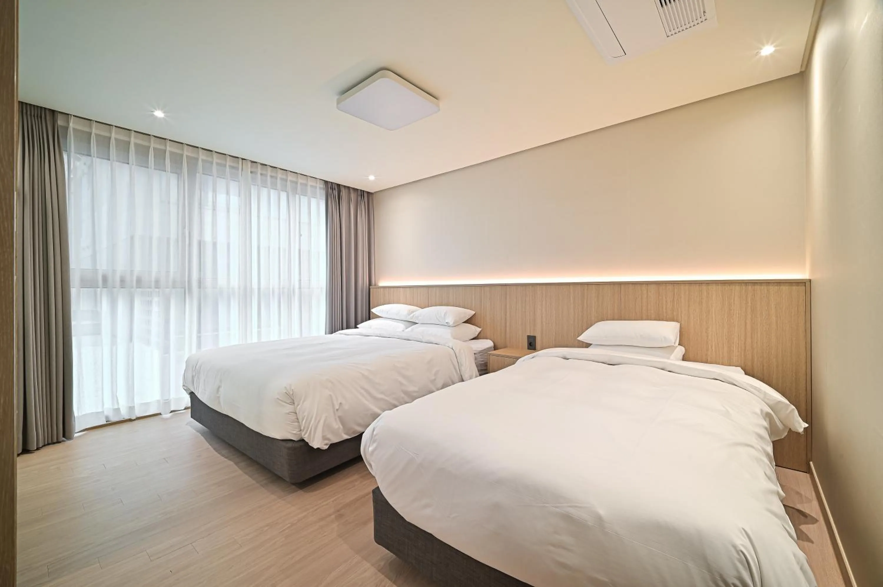 Villa with Garden View in Masion Sanbang Jeju