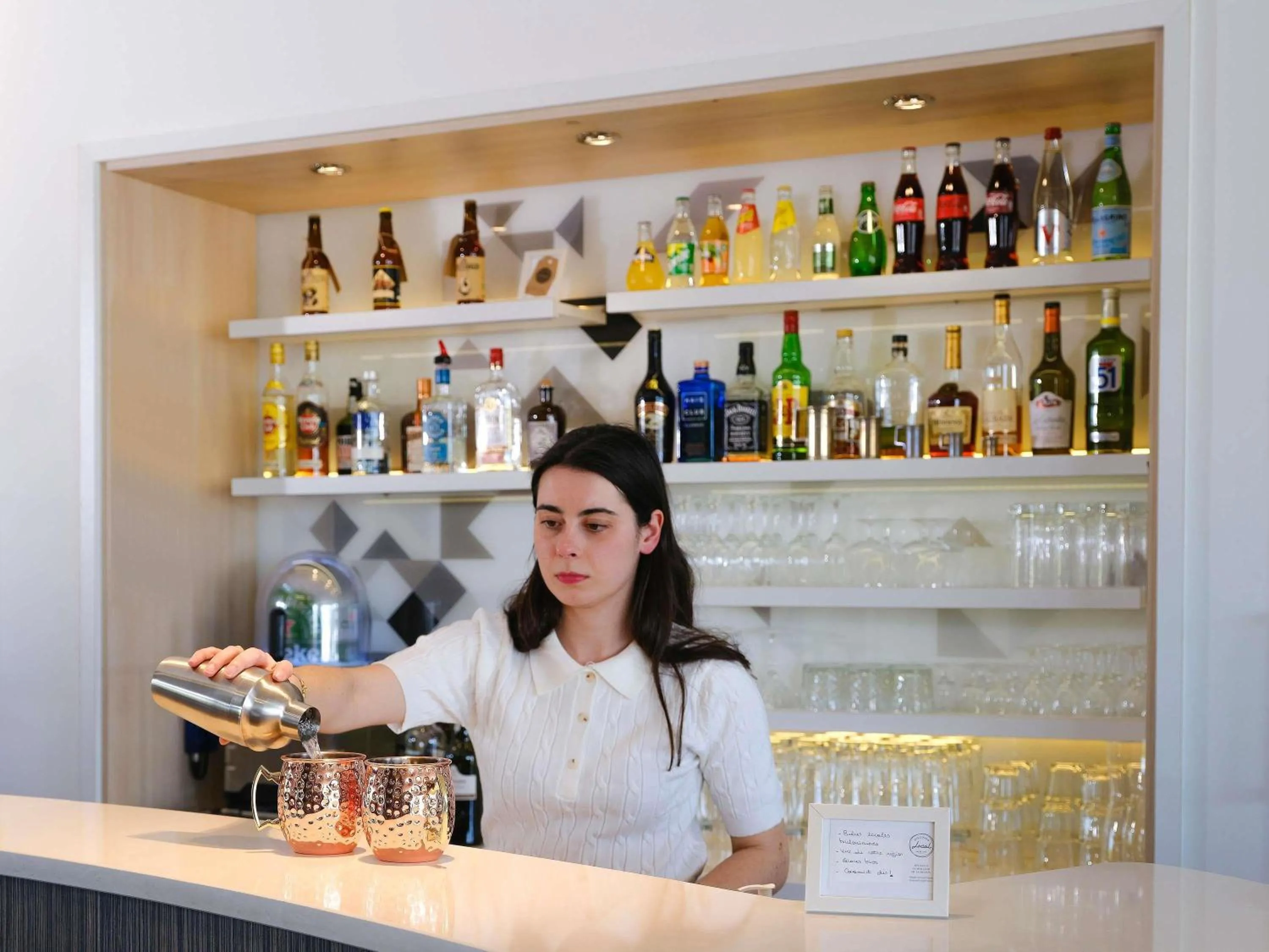 Lounge or bar in Mercure Toulouse Sud